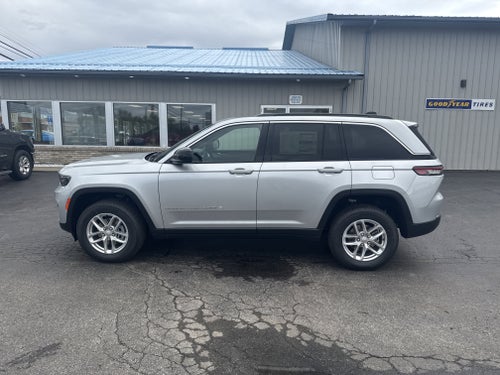 2026 Jeep Grand Cherokee GRAND CHEROKEE LAREDO X 4X4