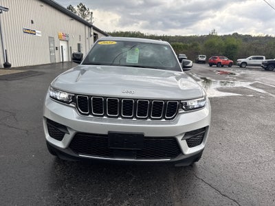 2025 Jeep Grand Cherokee Laredo 4x4