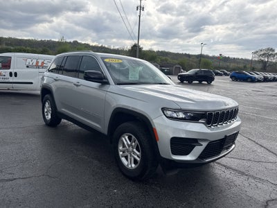 2025 Jeep Grand Cherokee Laredo 4x4