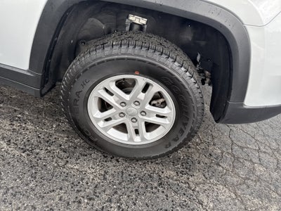 2025 Jeep Grand Cherokee Laredo 4x4
