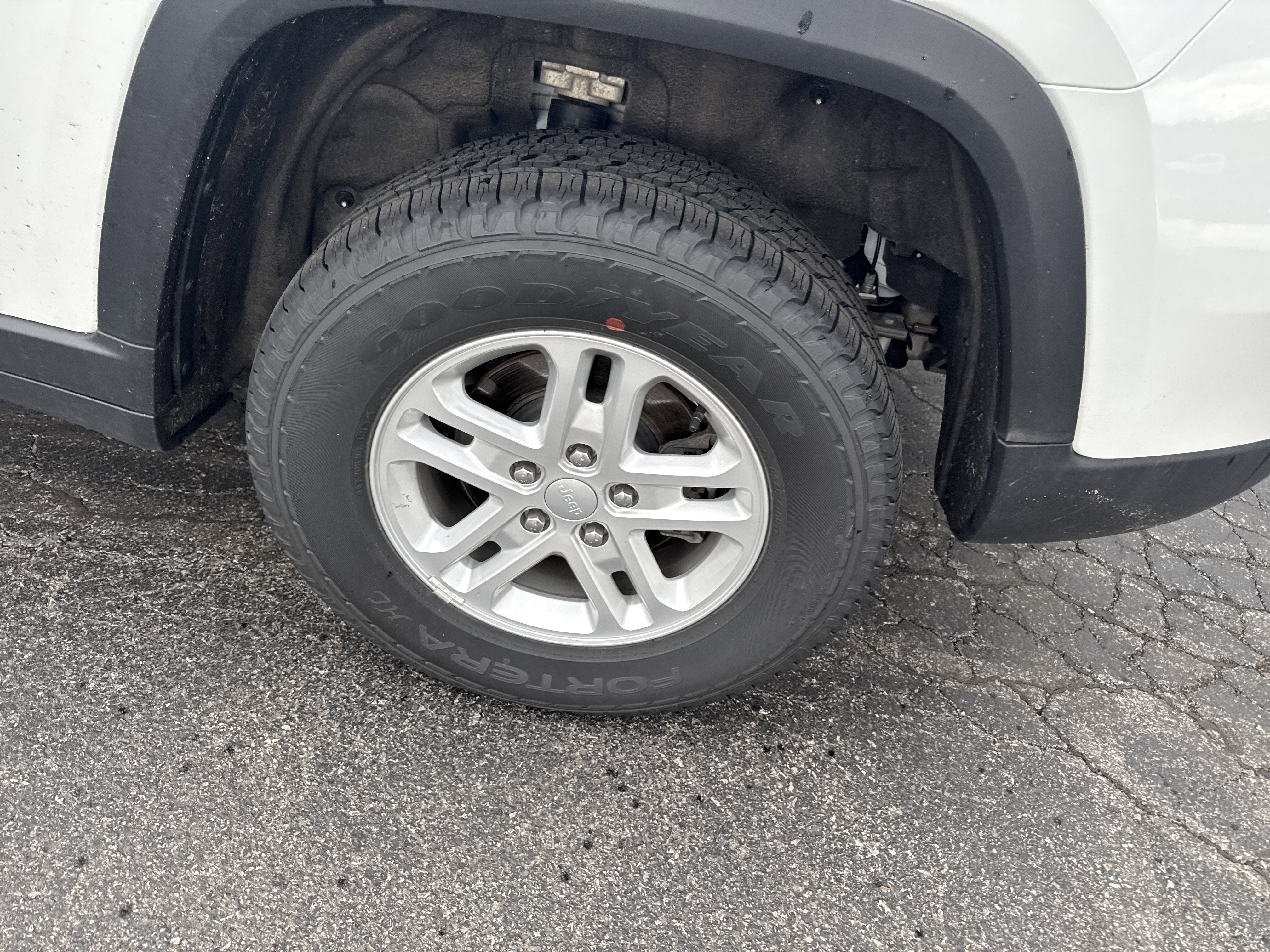 2025 Jeep Grand Cherokee Laredo 4x4