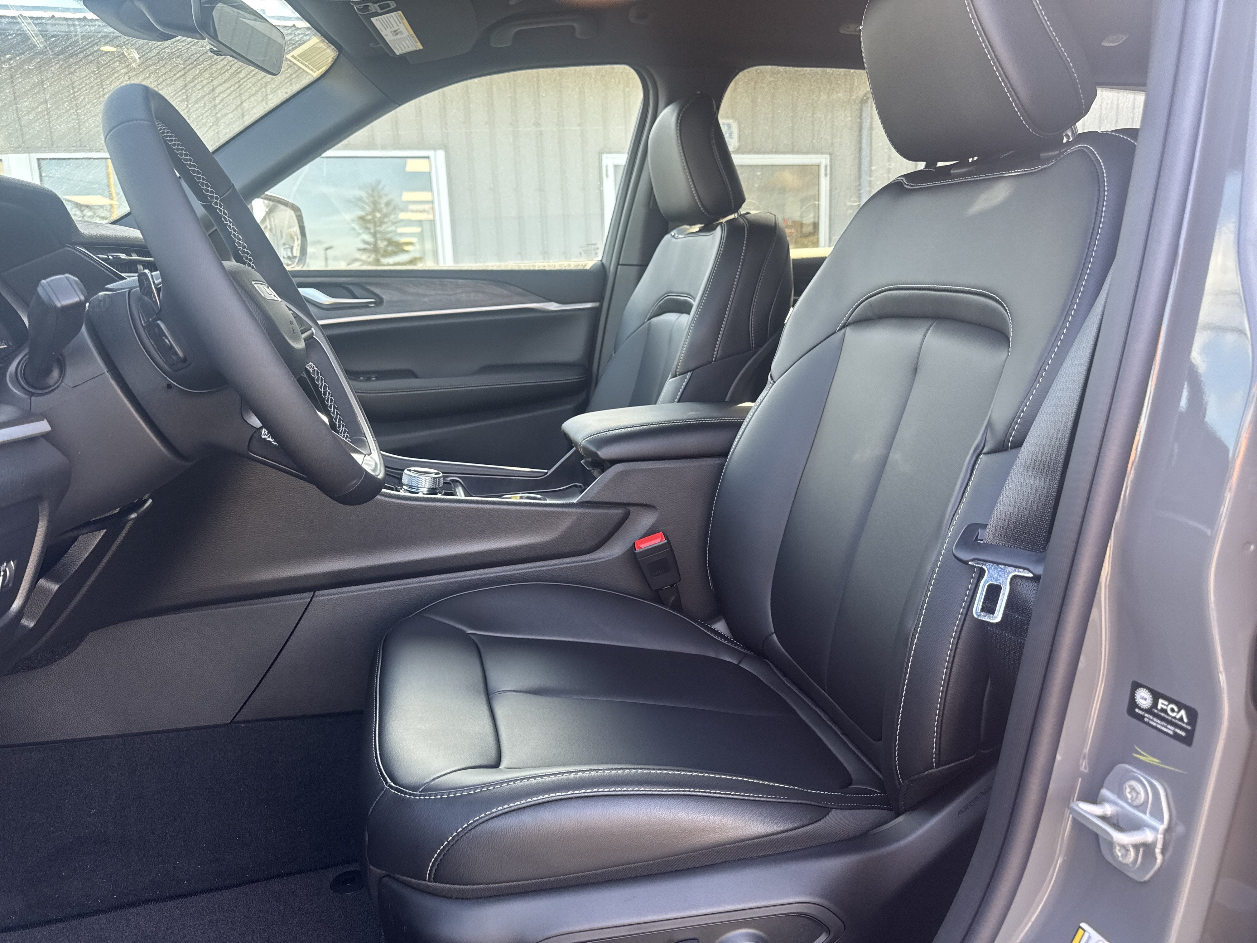 2027 Jeep Grand Cherokee Limited