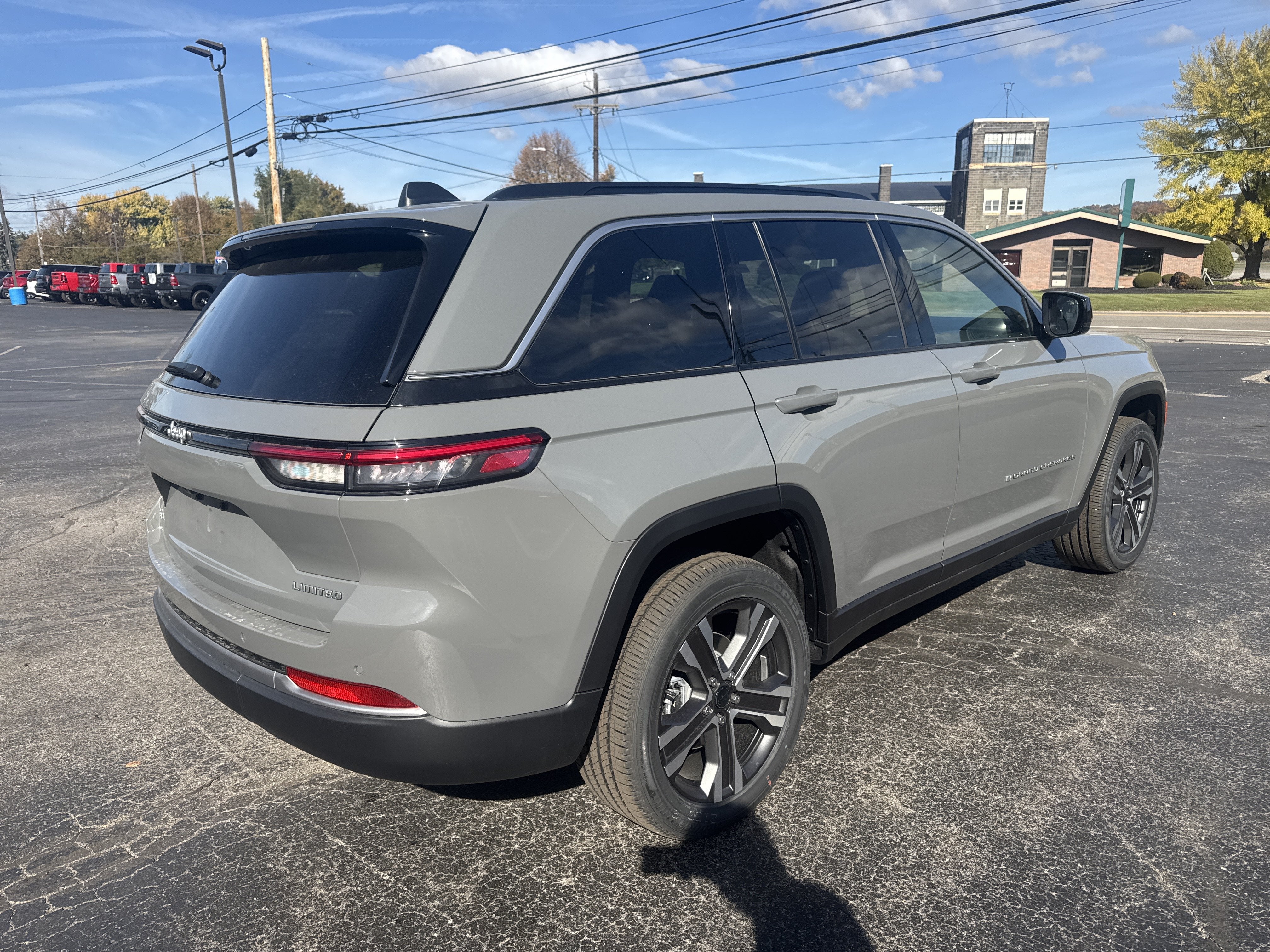 2027 Jeep Grand Cherokee Limited