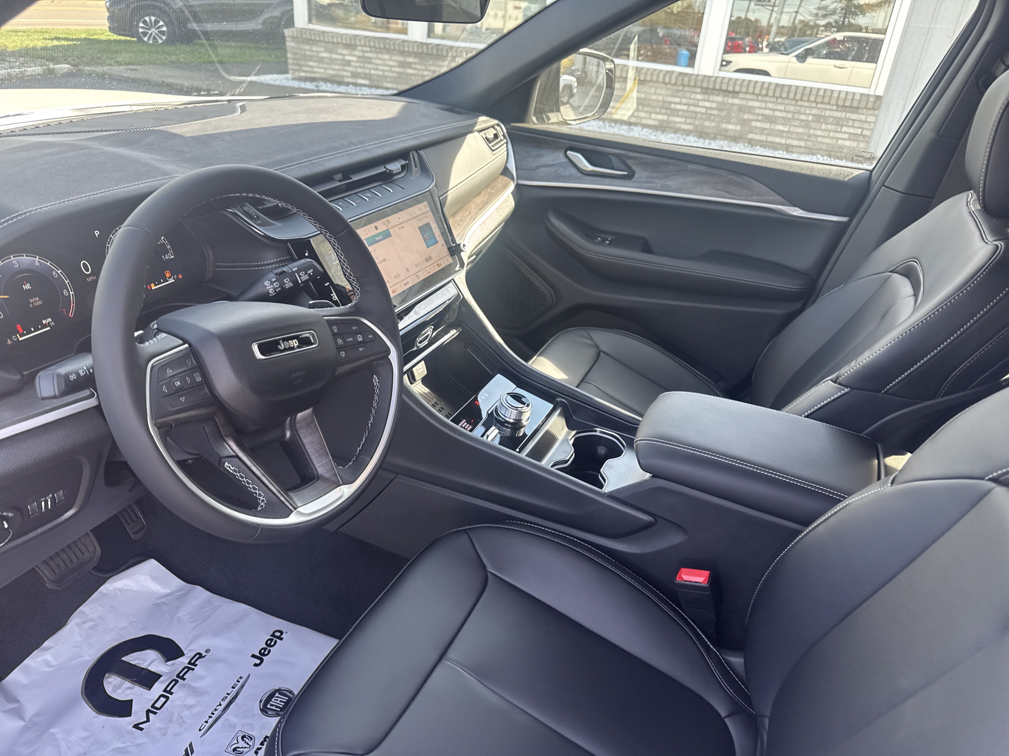 2027 Jeep Grand Cherokee Limited