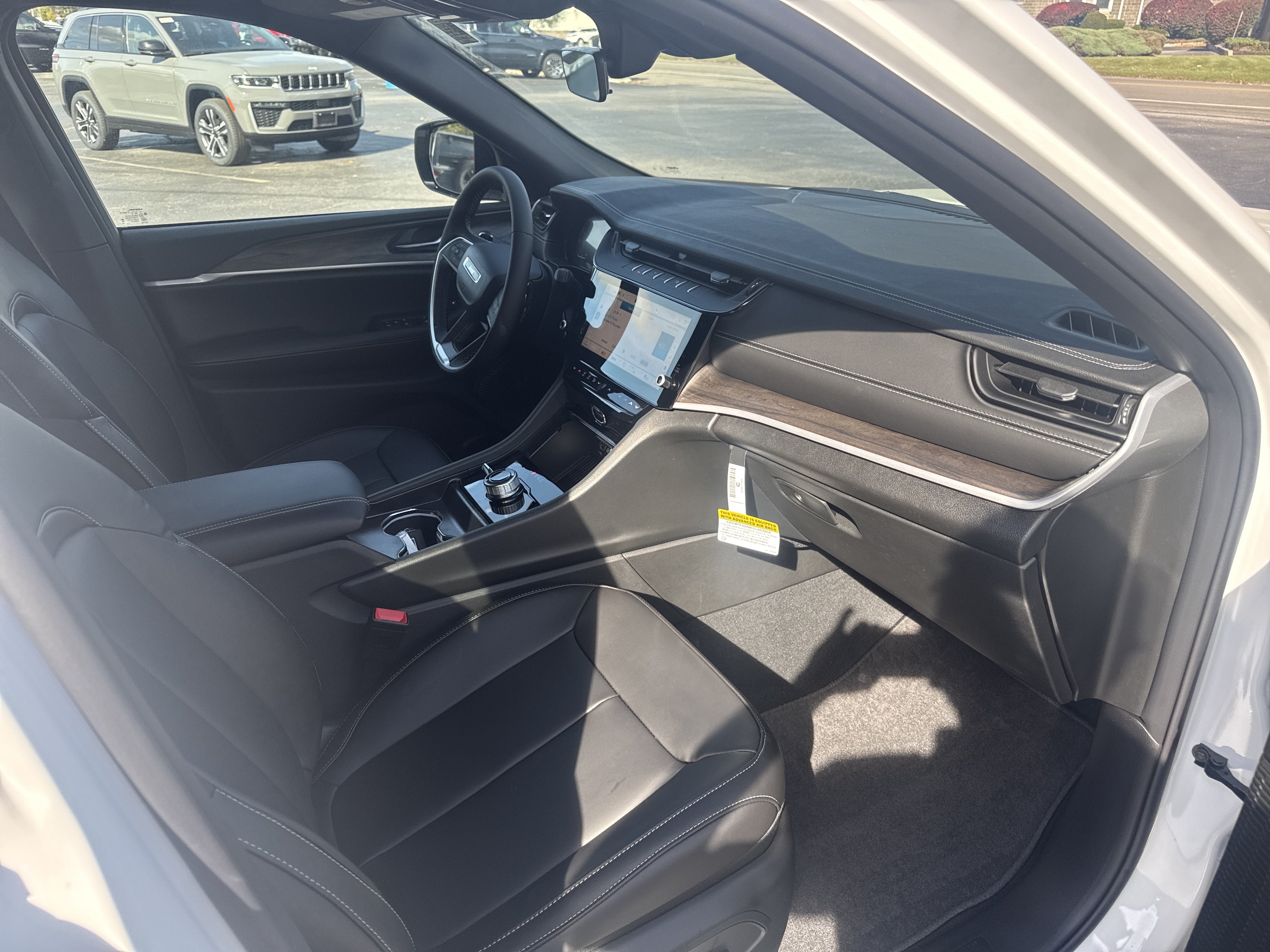 2027 Jeep Grand Cherokee Limited