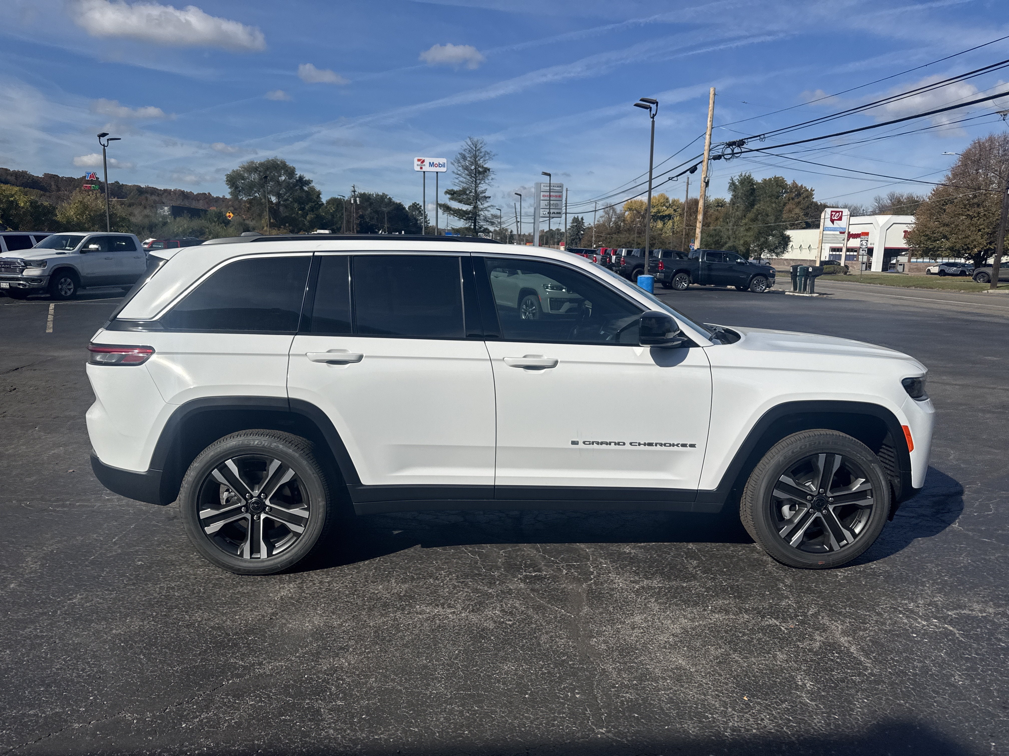 2027 Jeep Grand Cherokee Limited