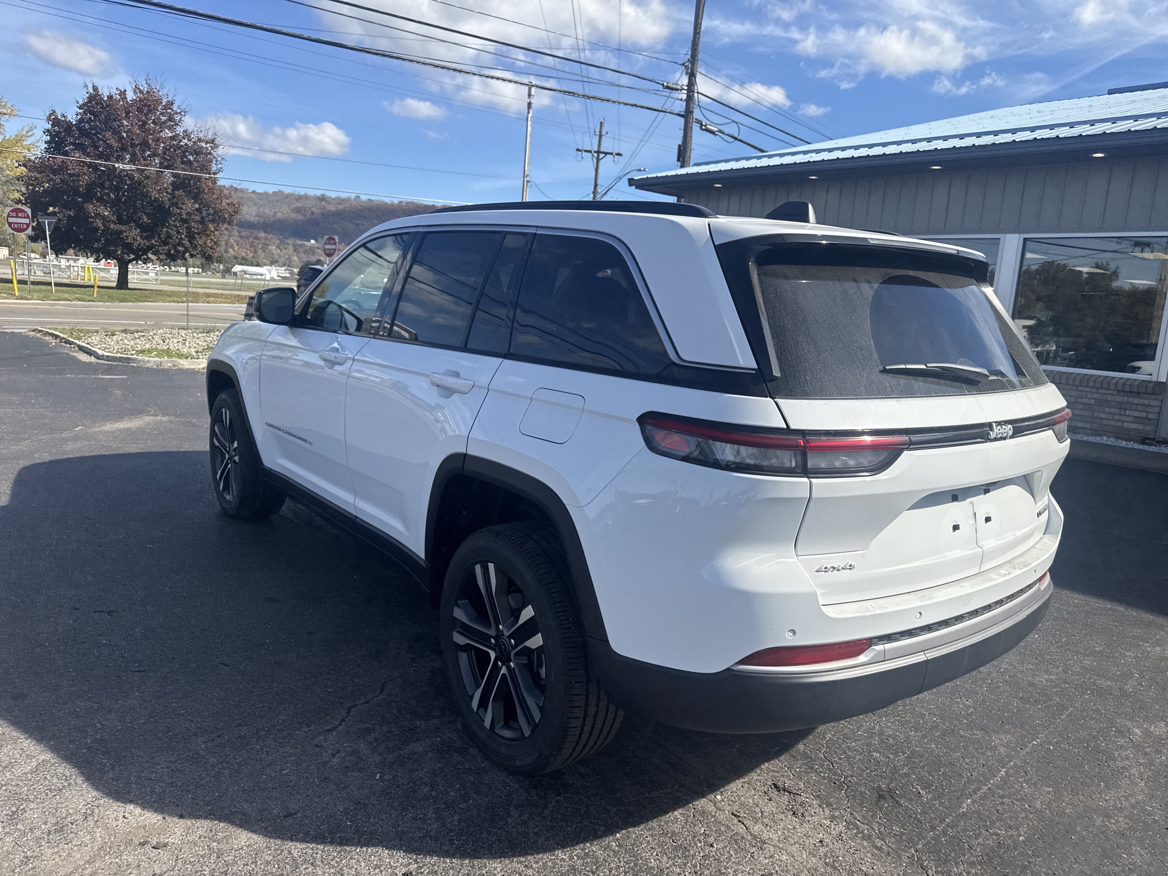 2027 Jeep Grand Cherokee Limited