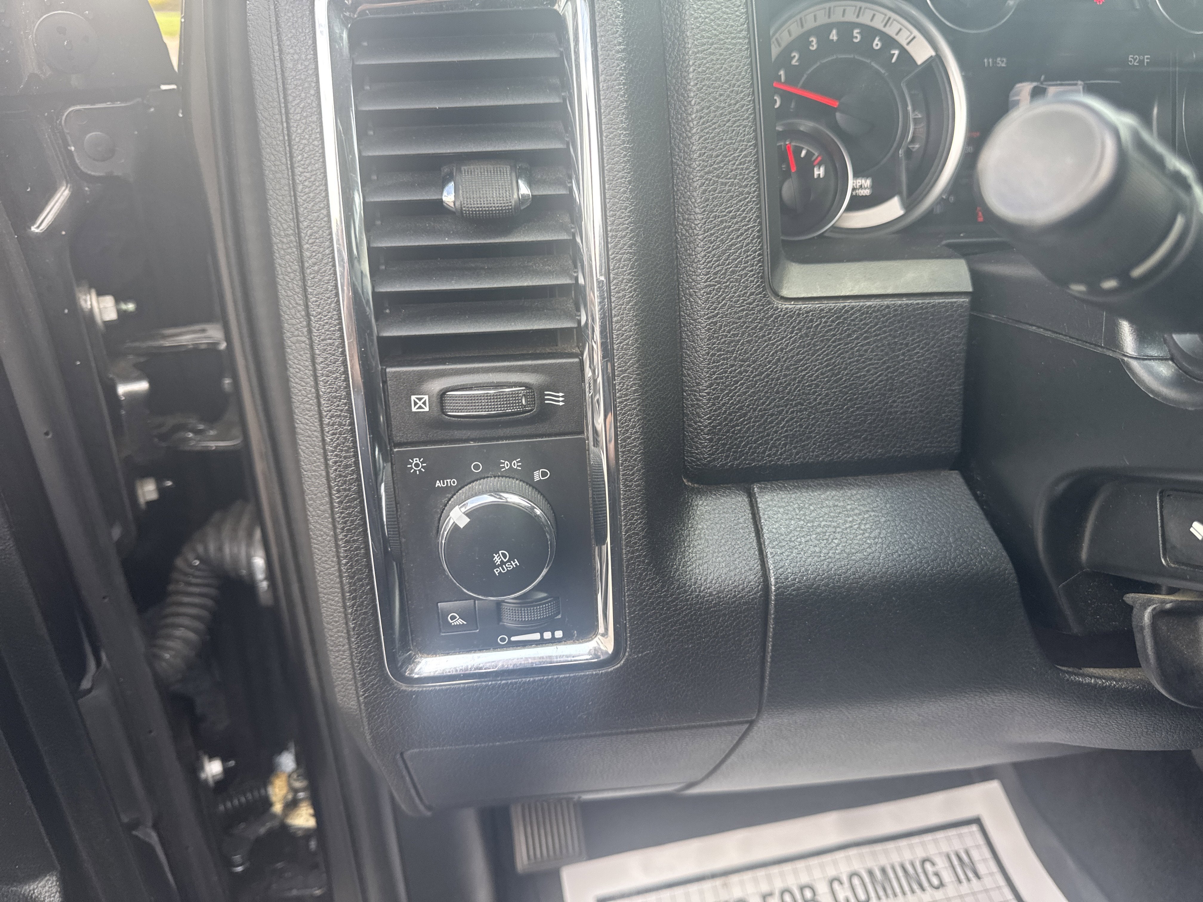 2017 RAM 1500 Laramie Quad Cab 4x4 6'4' Box