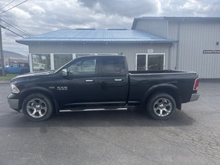 2017 RAM 1500 Laramie Quad Cab 4x4 6'4' Box