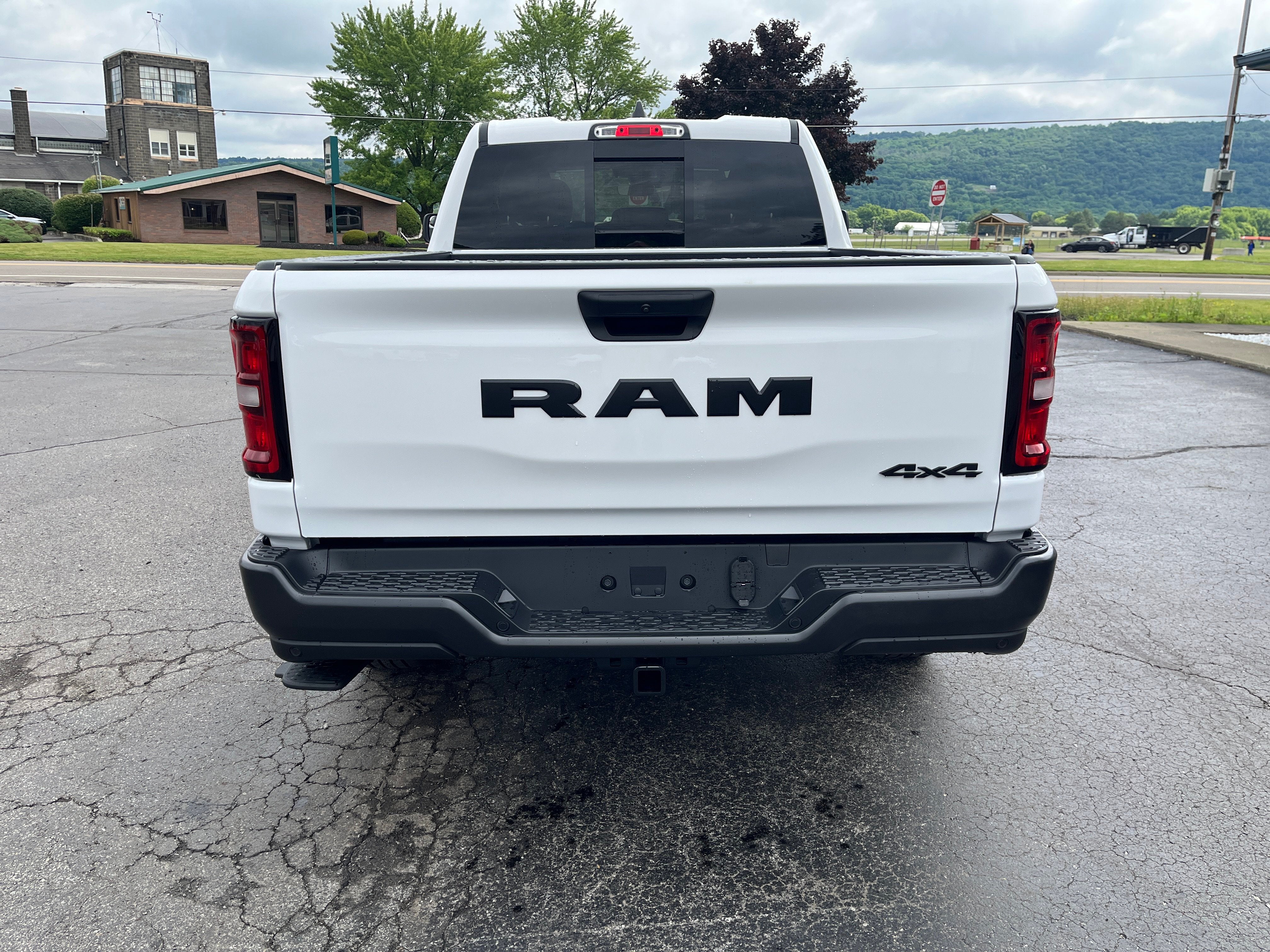 2026 RAM Ram 1500 RAM 1500 TRADESMAN QUAD CAB 4X4 6'4' BOX
