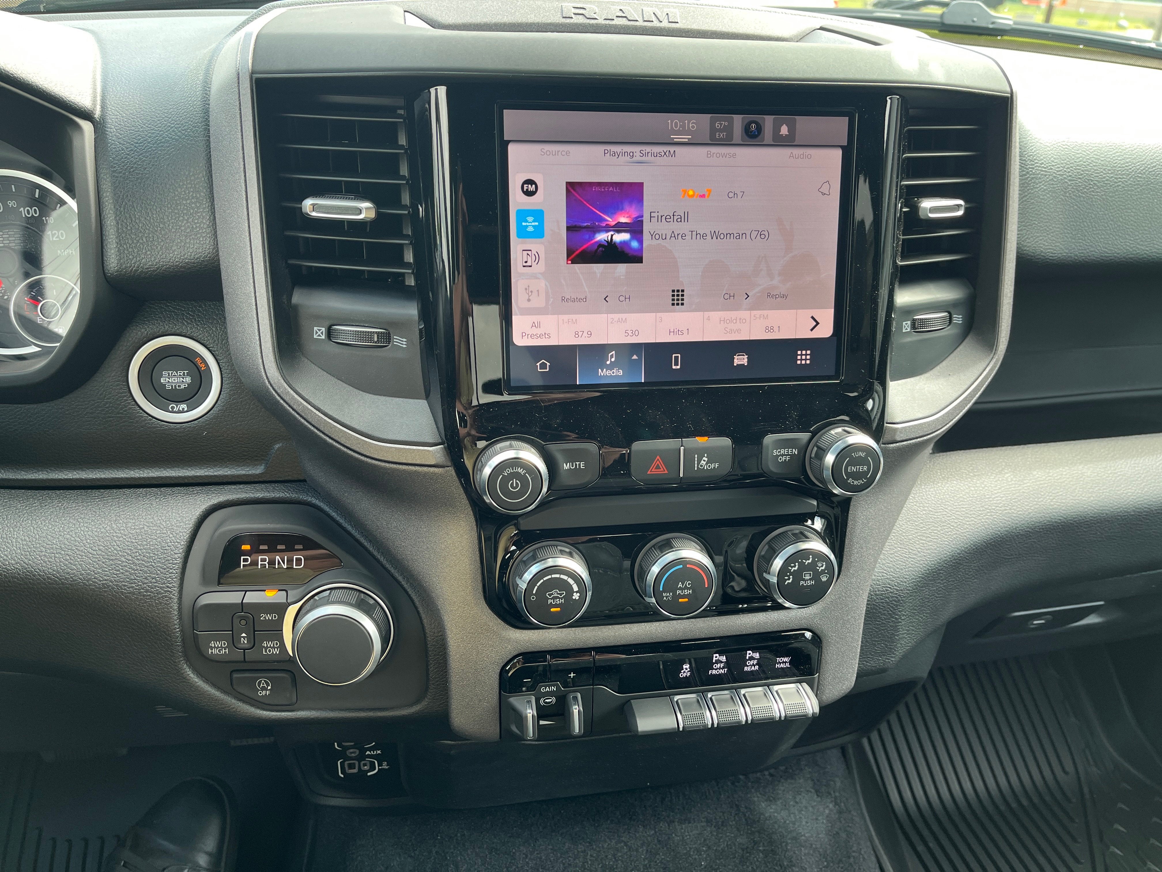 2026 RAM Ram 1500 RAM 1500 TRADESMAN QUAD CAB 4X4 6'4' BOX