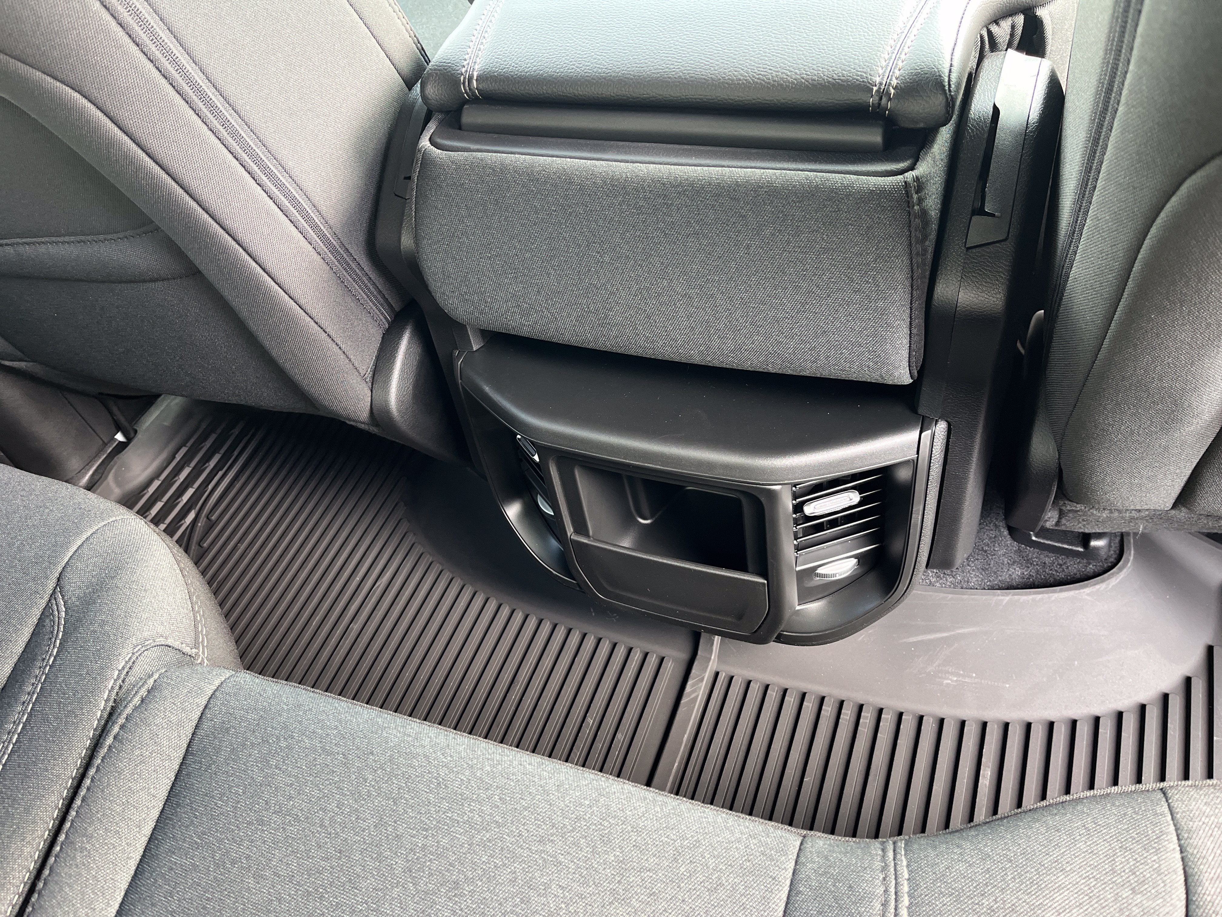 2026 RAM Ram 1500 RAM 1500 TRADESMAN QUAD CAB 4X4 6'4' BOX