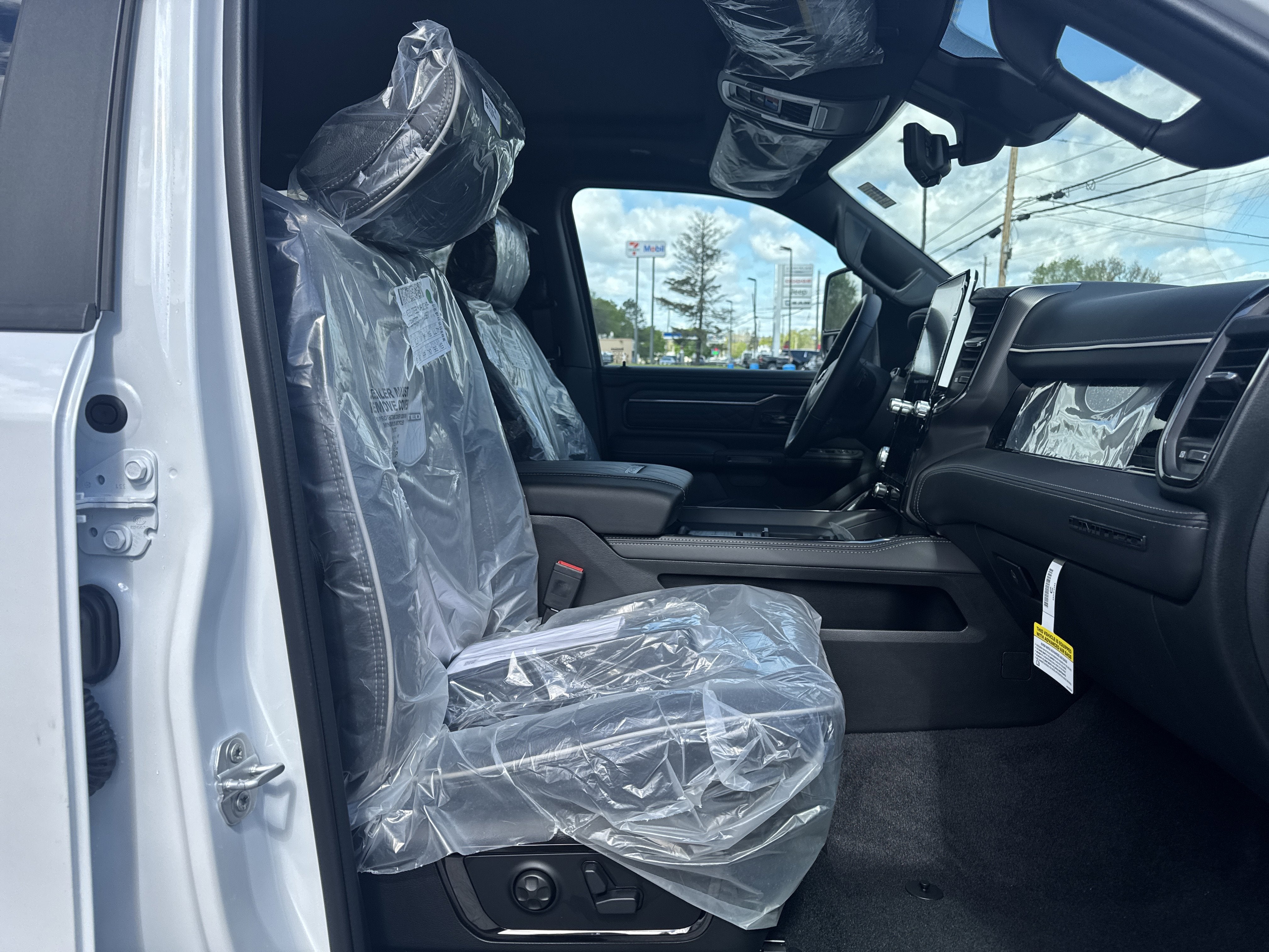 2026 RAM Ram 1500 RAM 1500 LIMITED CREW CAB 4X4 5'7' BOX