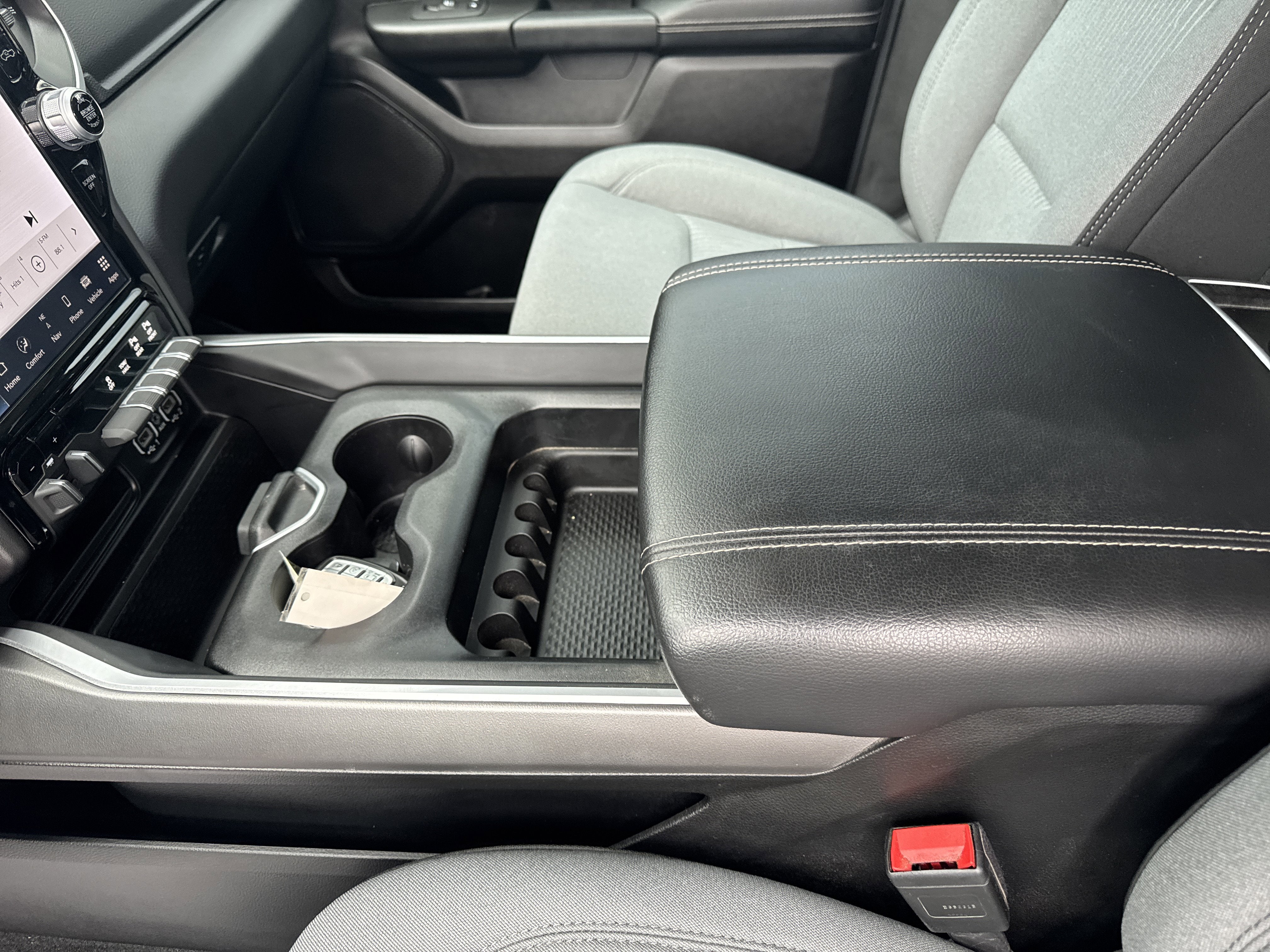 2023 RAM 1500 Big Horn Crew Cab 4x4 6'4' Box