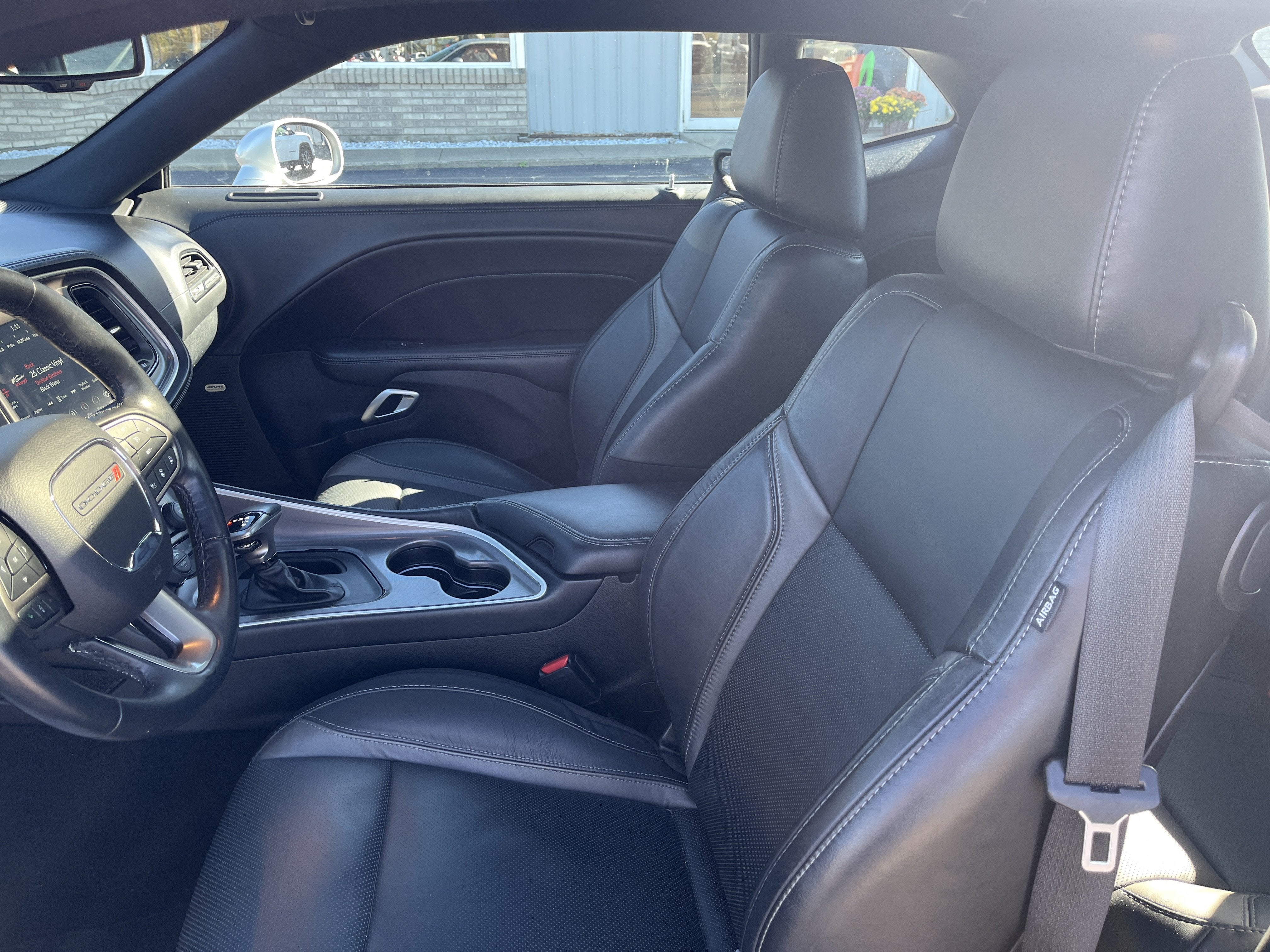 2022 Dodge Challenger SXT
