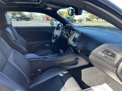 2022 Dodge Challenger SXT