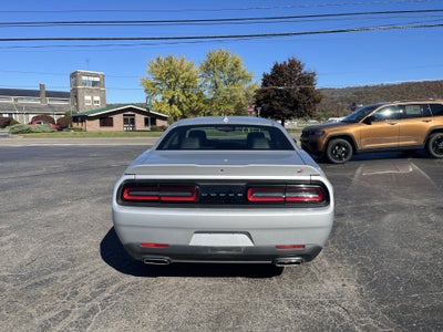 2022 Dodge Challenger SXT