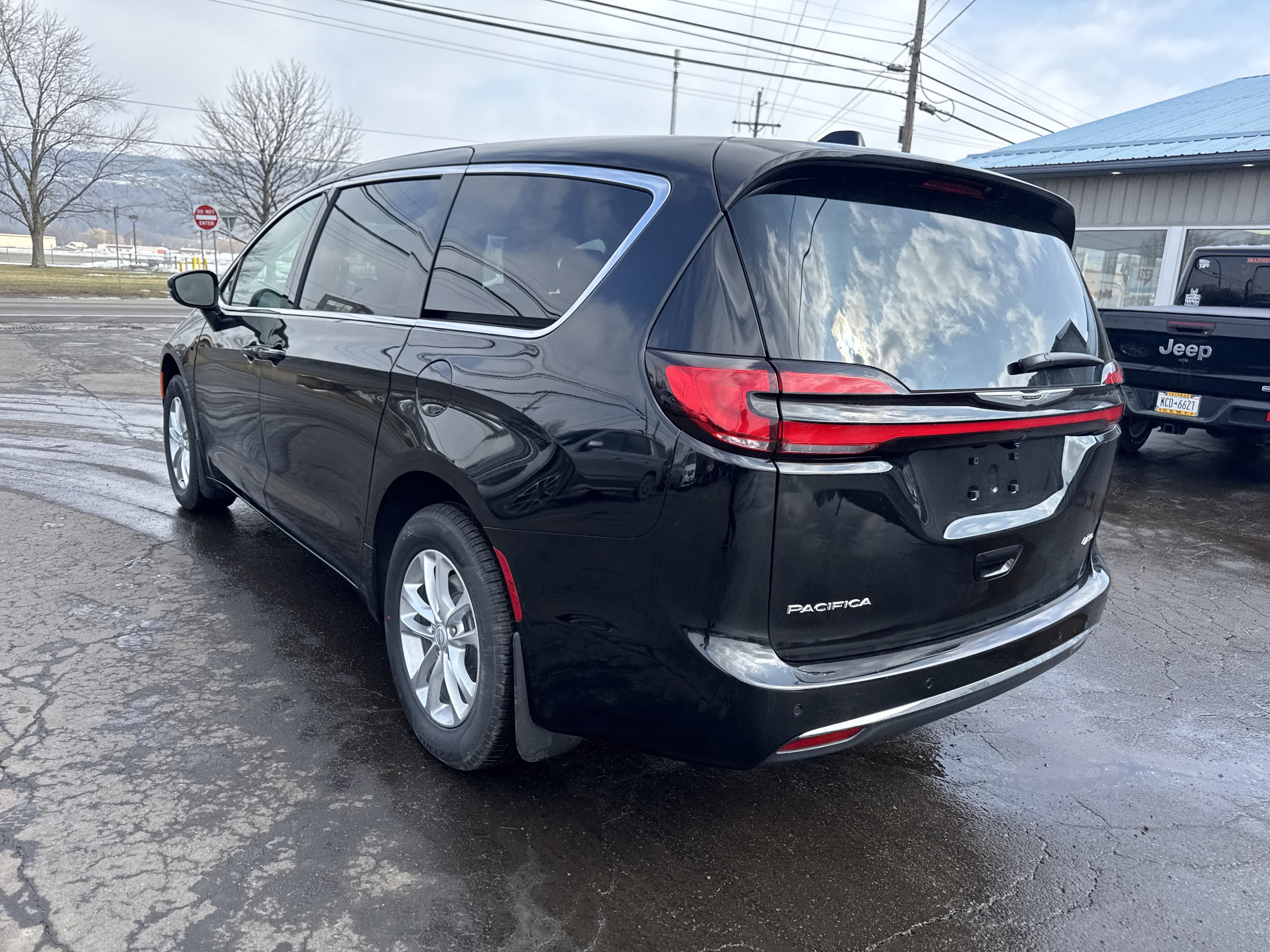 2026 Chrysler Pacifica PACIFICA SELECT AWD