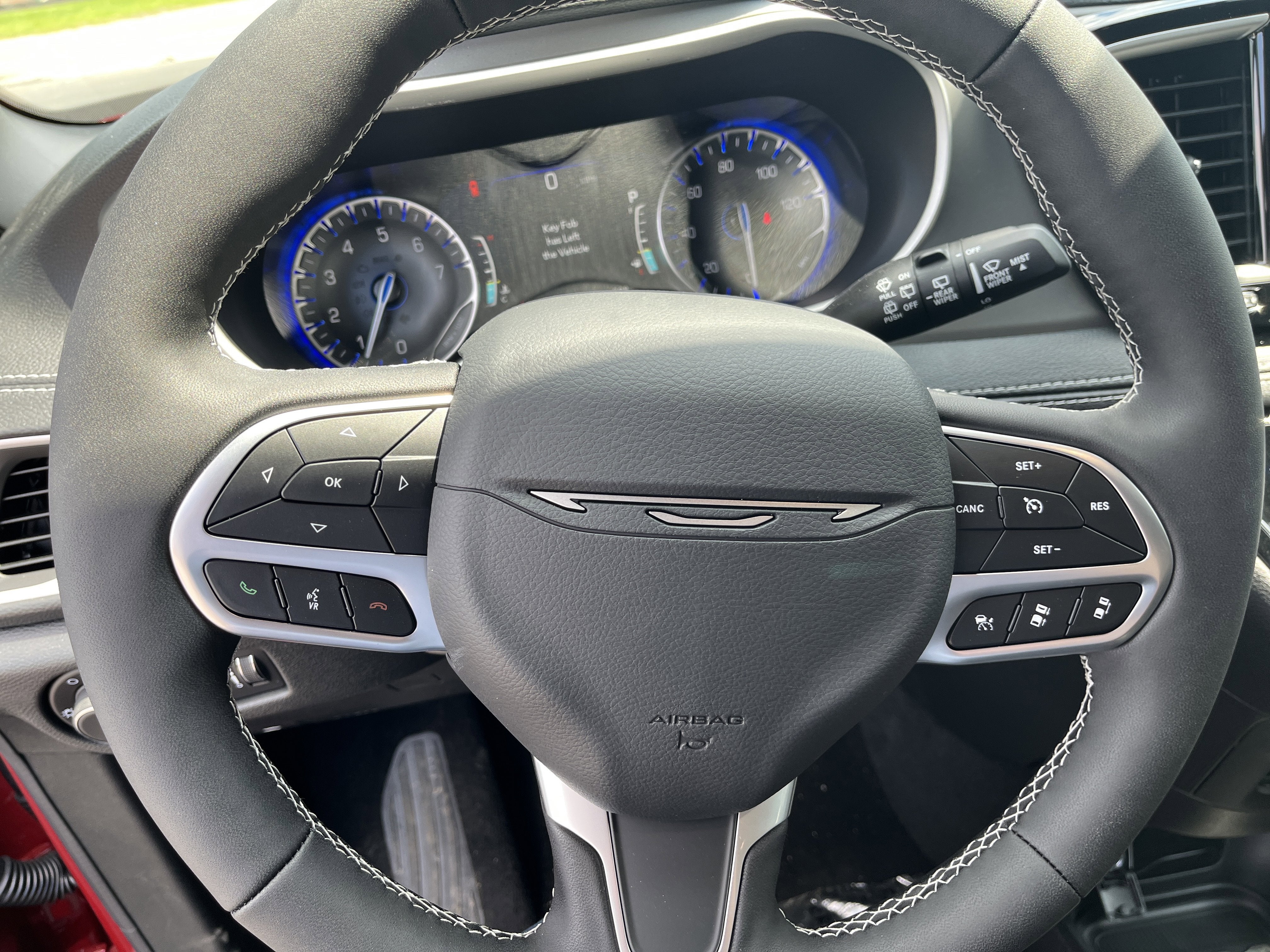 2027 Chrysler Pacifica PACIFICA SELECT AWD