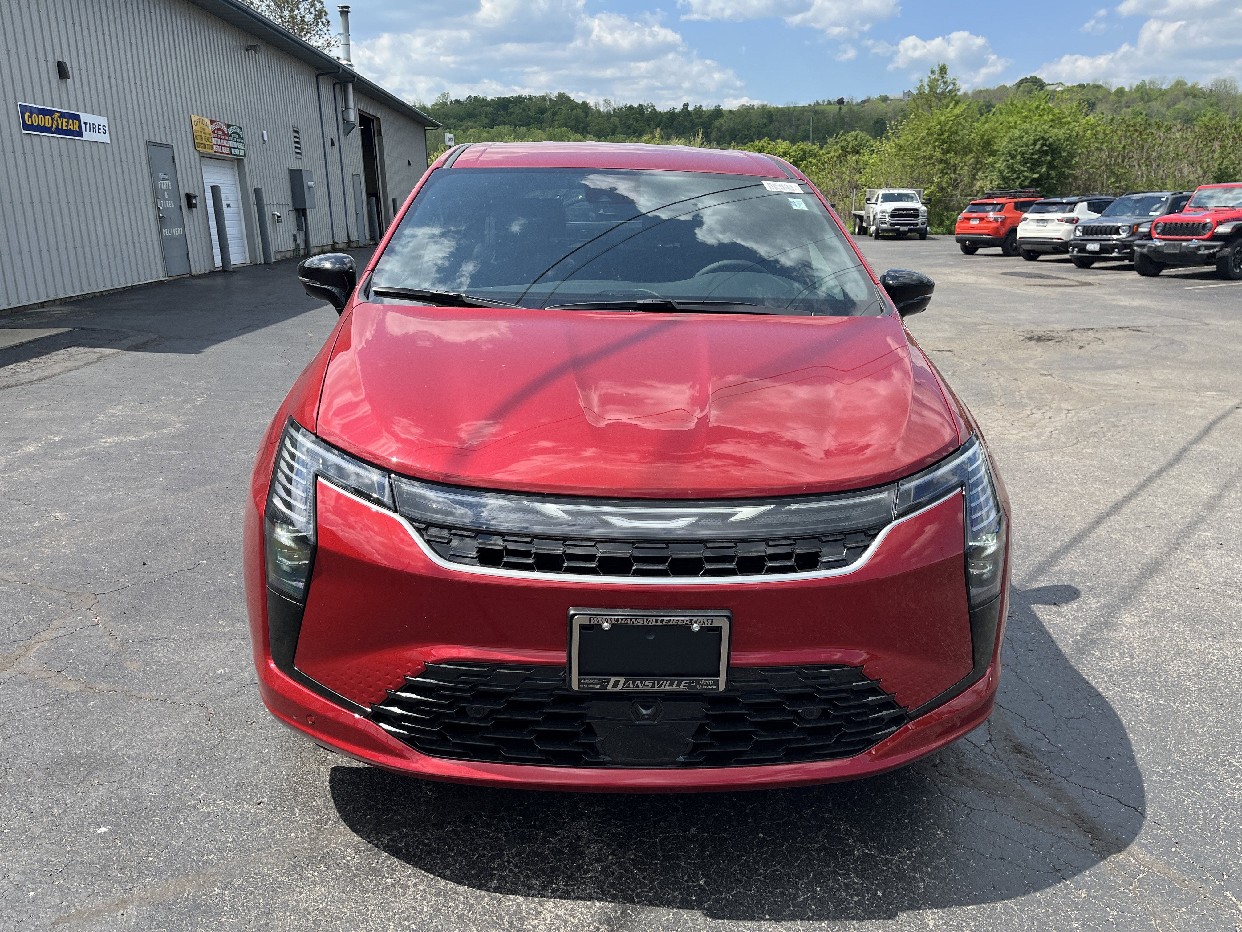 2027 Chrysler Pacifica PACIFICA SELECT AWD