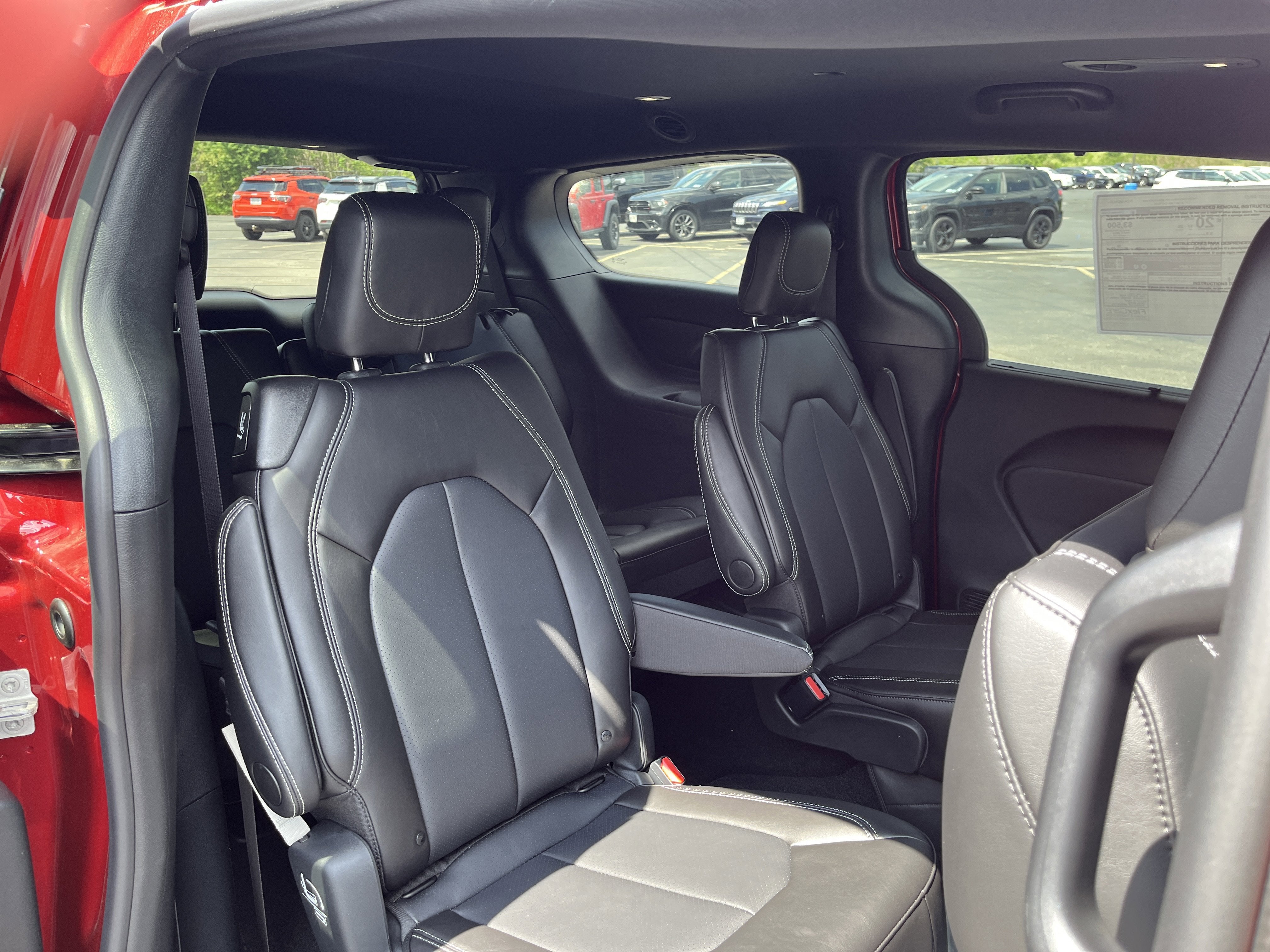 2027 Chrysler Pacifica PACIFICA SELECT AWD