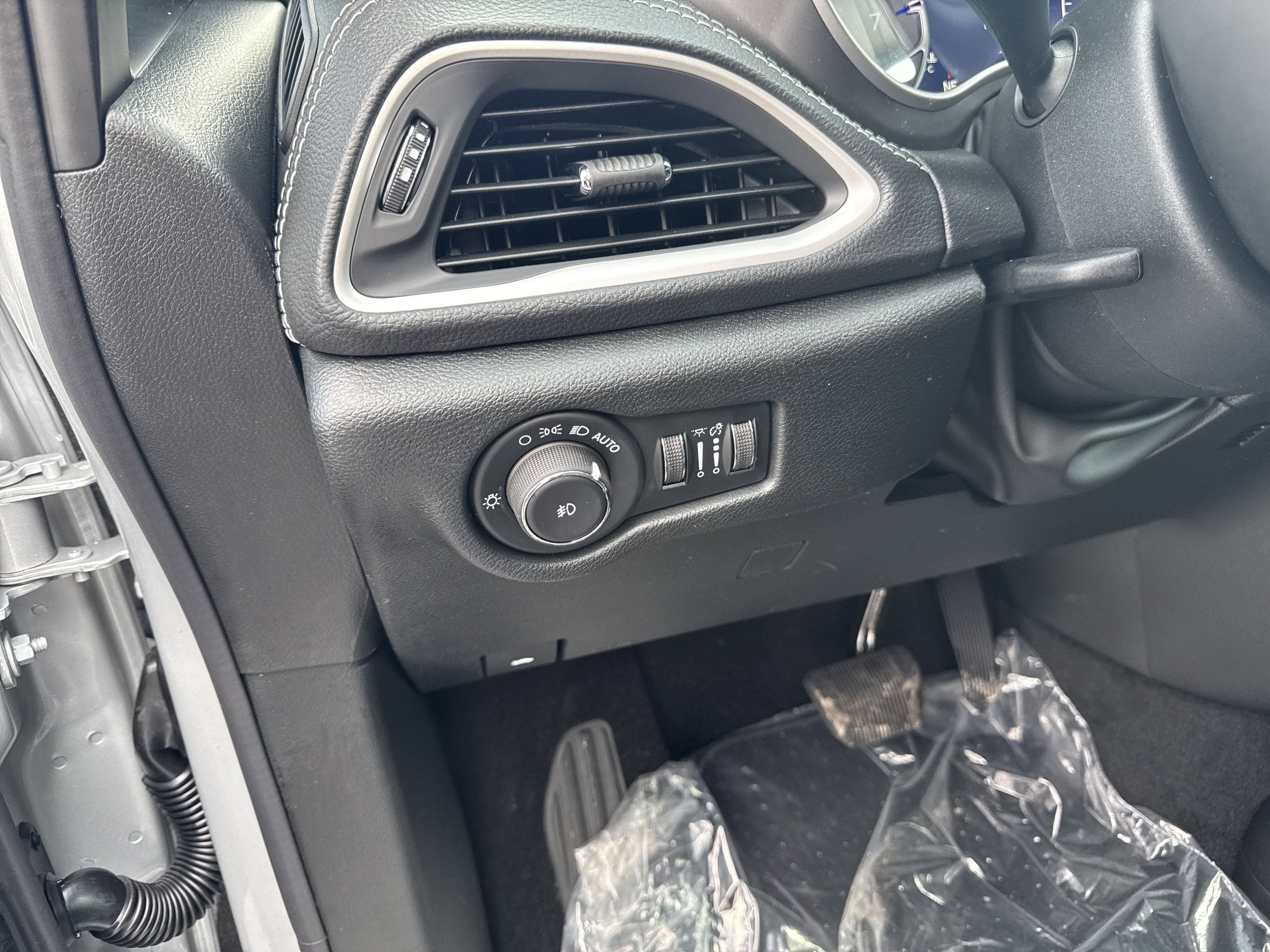 2026 Chrysler Pacifica PACIFICA SELECT AWD