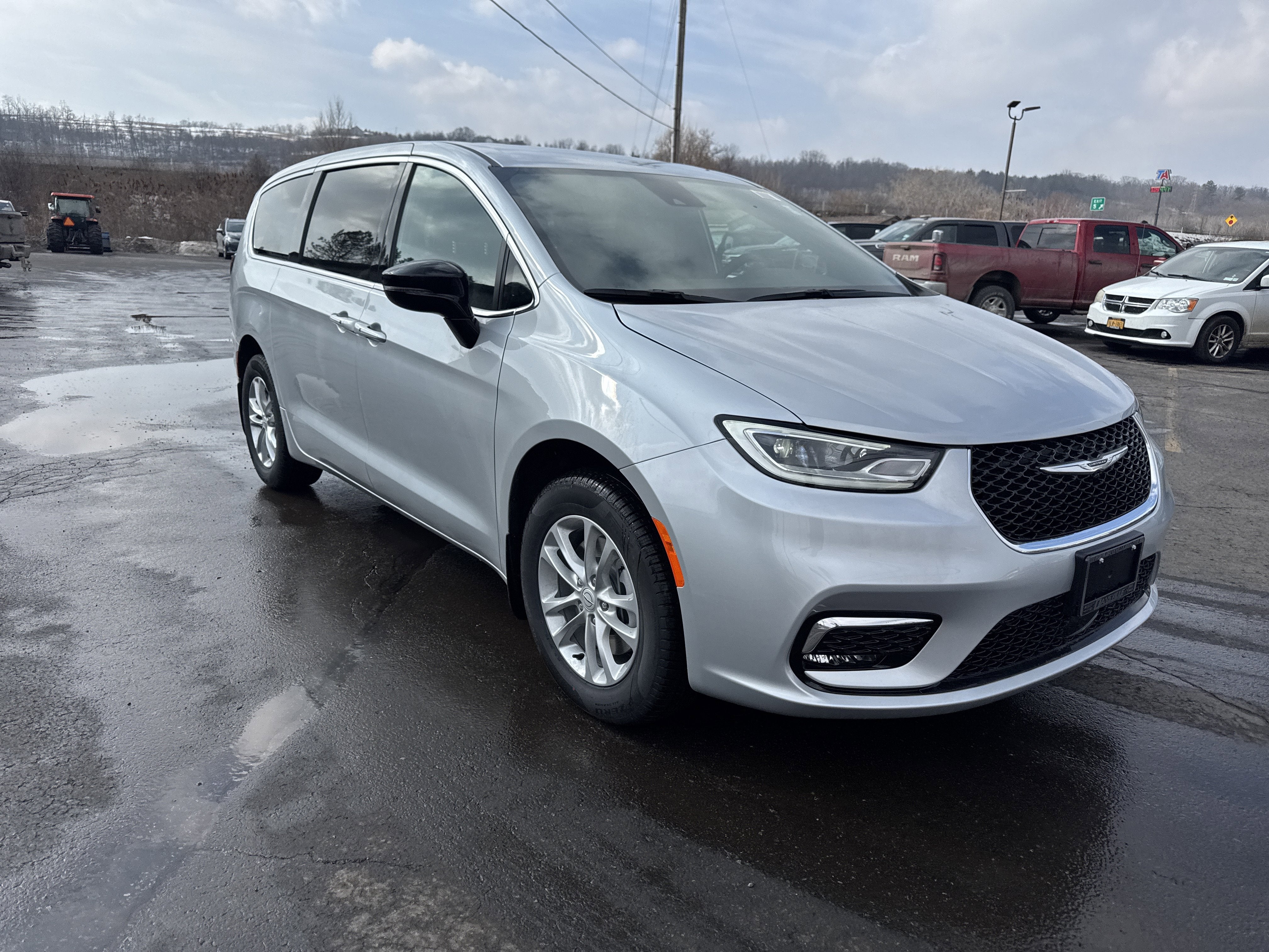 2026 Chrysler Pacifica PACIFICA SELECT AWD