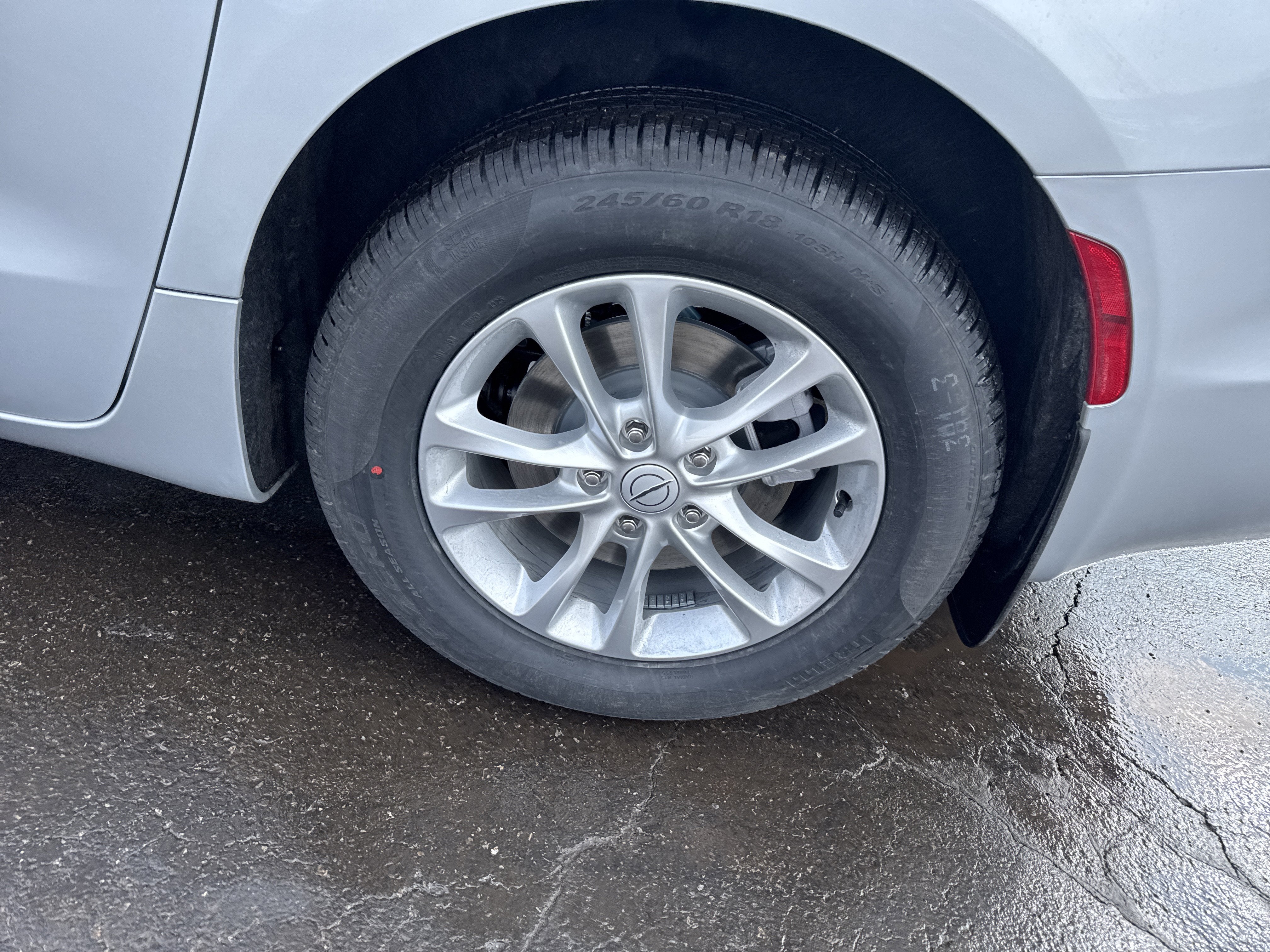 2026 Chrysler Pacifica PACIFICA SELECT AWD