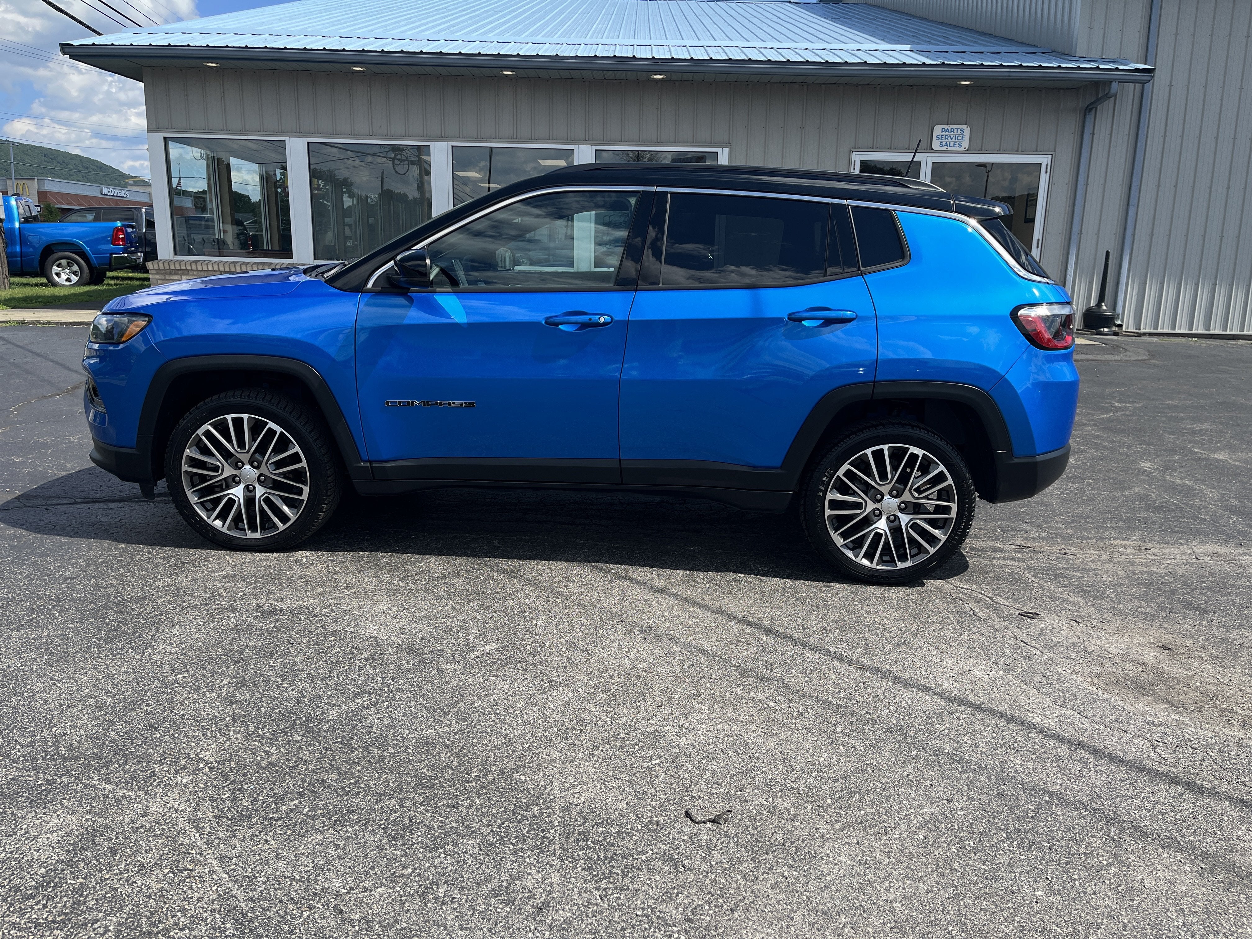 2023 Jeep Compass Limited