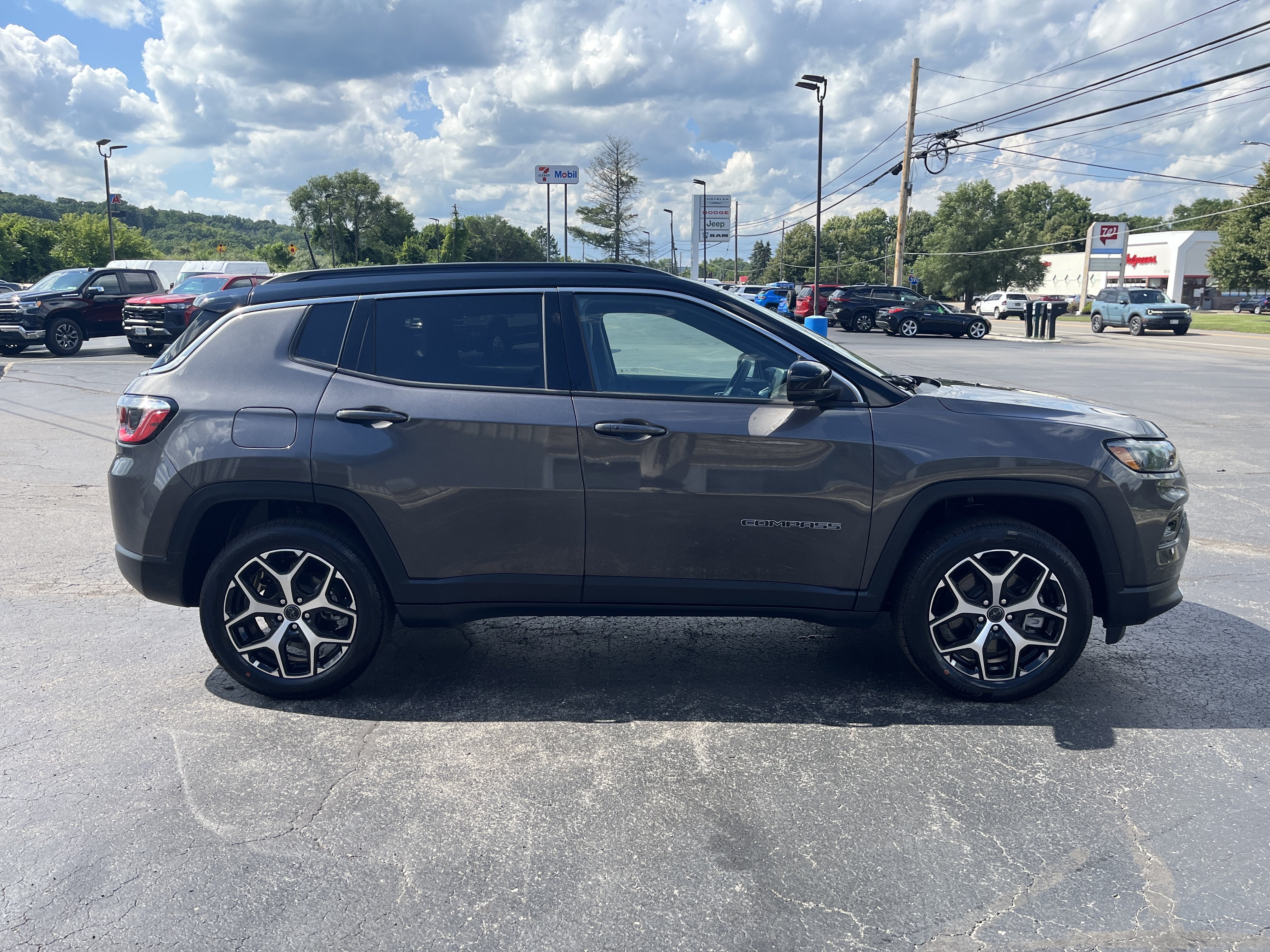 2023 Jeep Compass Limited