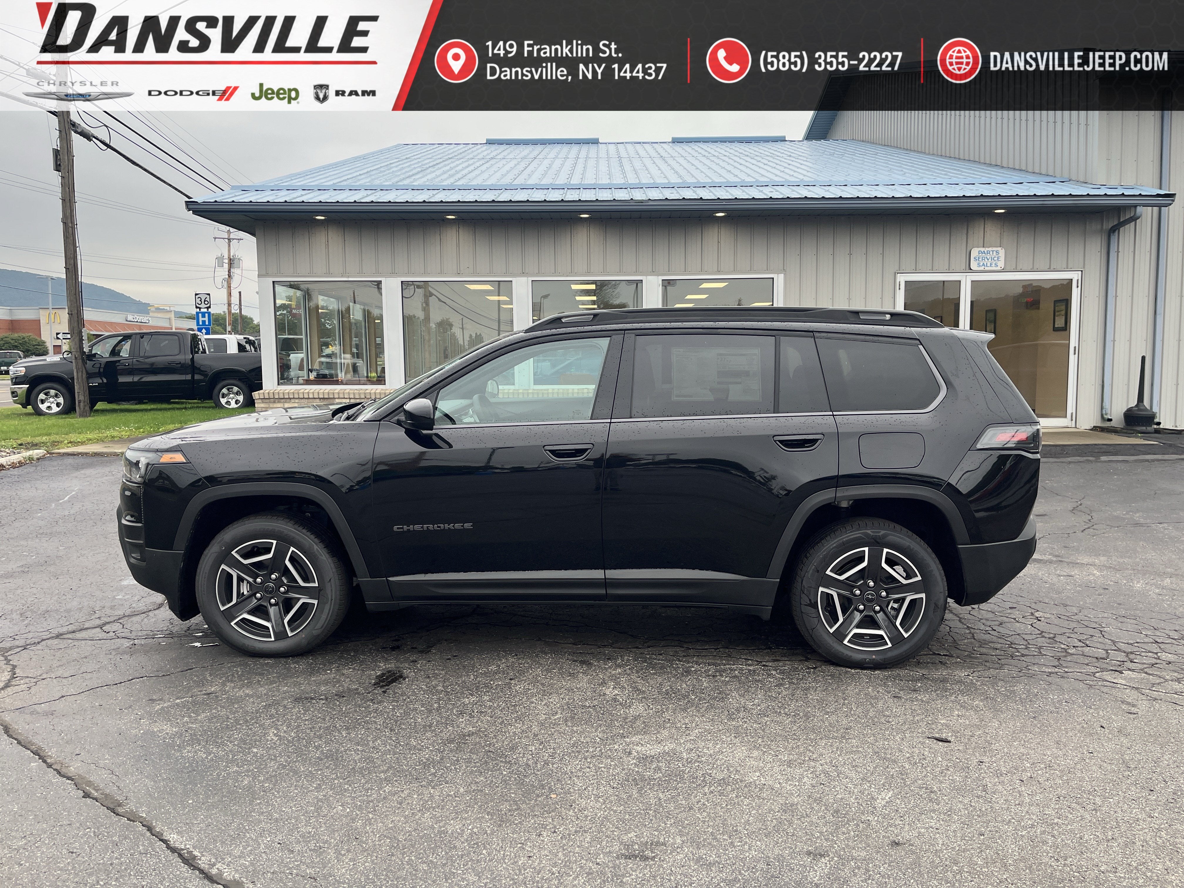 2026 Jeep Cherokee Laredo