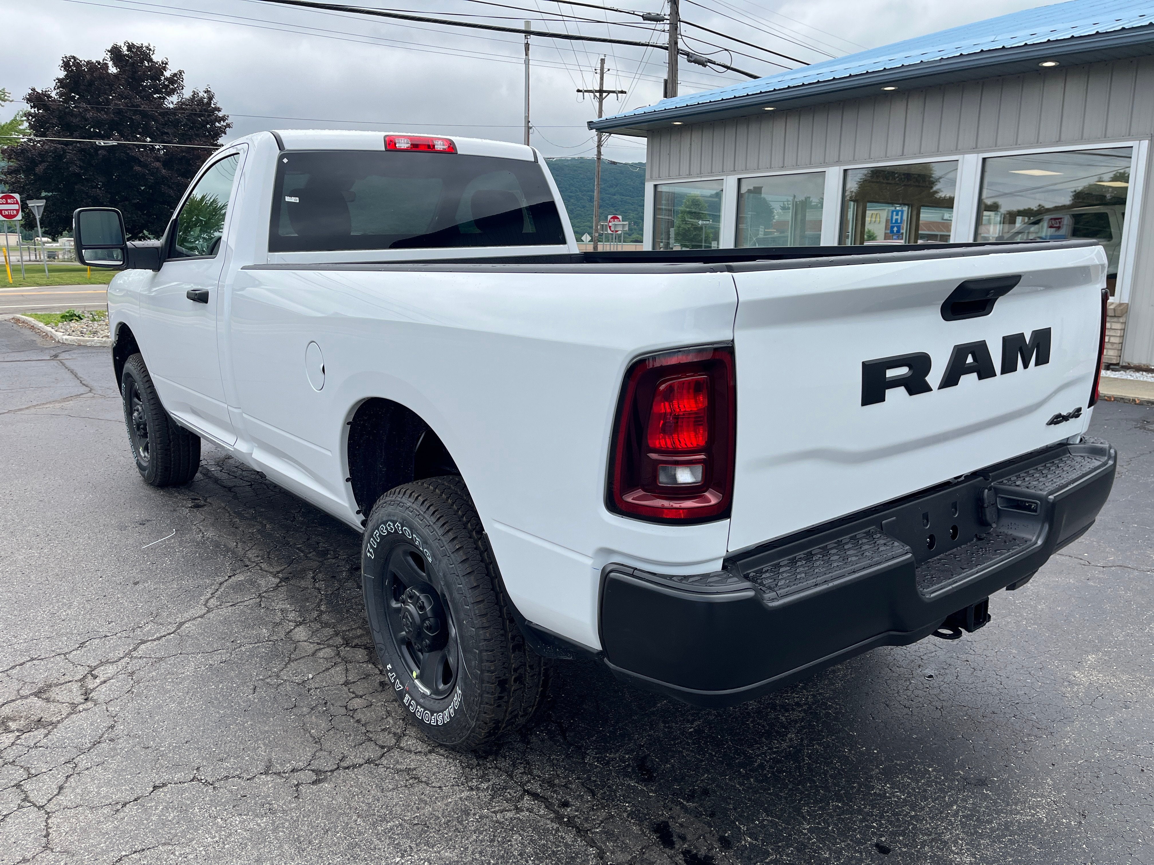 2026 RAM Ram 3500 RAM 3500 TRADESMAN REGULAR CAB 4X4 8' BOX