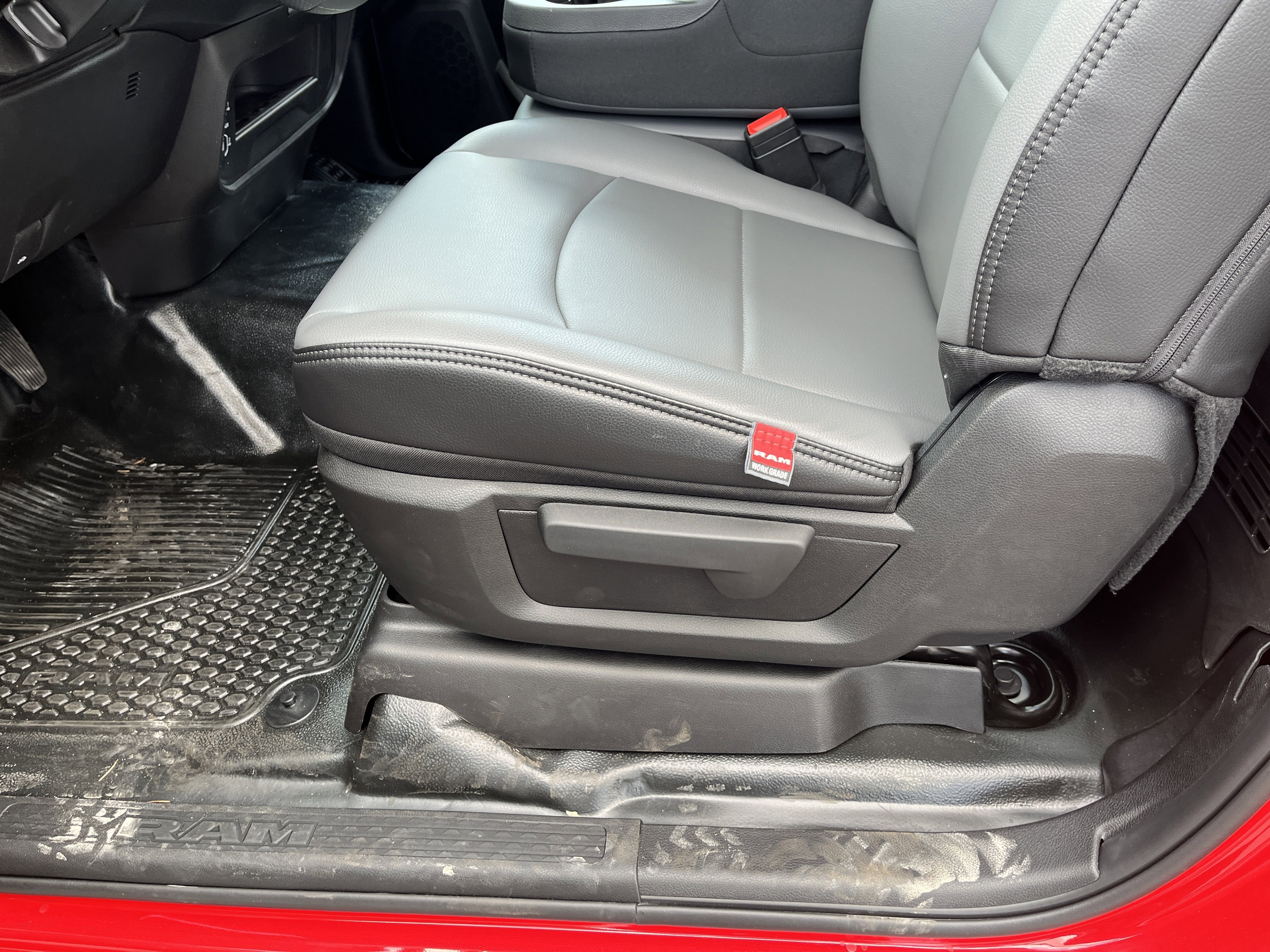 2026 RAM Ram 3500 RAM 3500 TRADESMAN REGULAR CAB 4X4 8' BOX