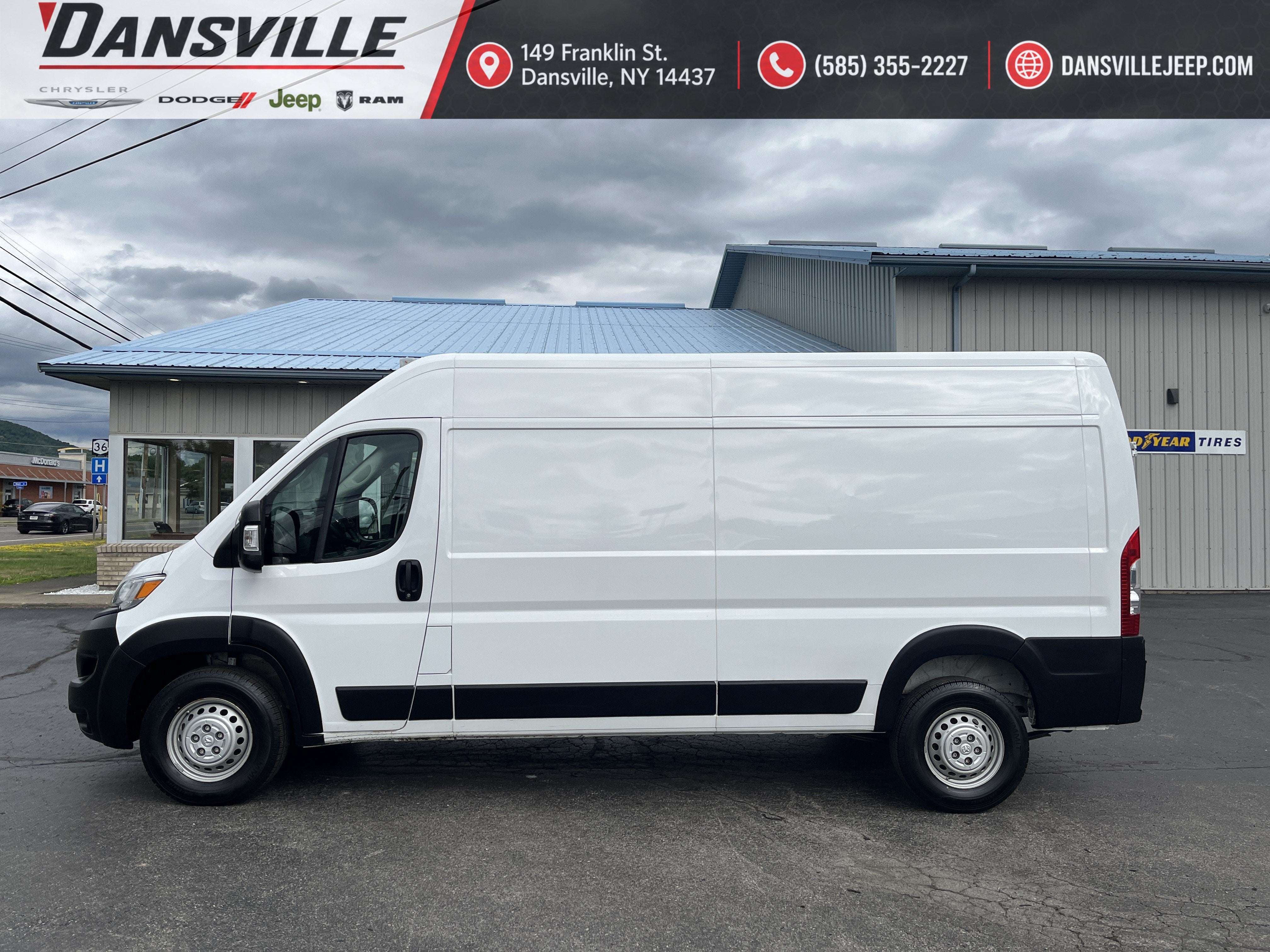 2025 RAM ProMaster Cargo Van Tradesman