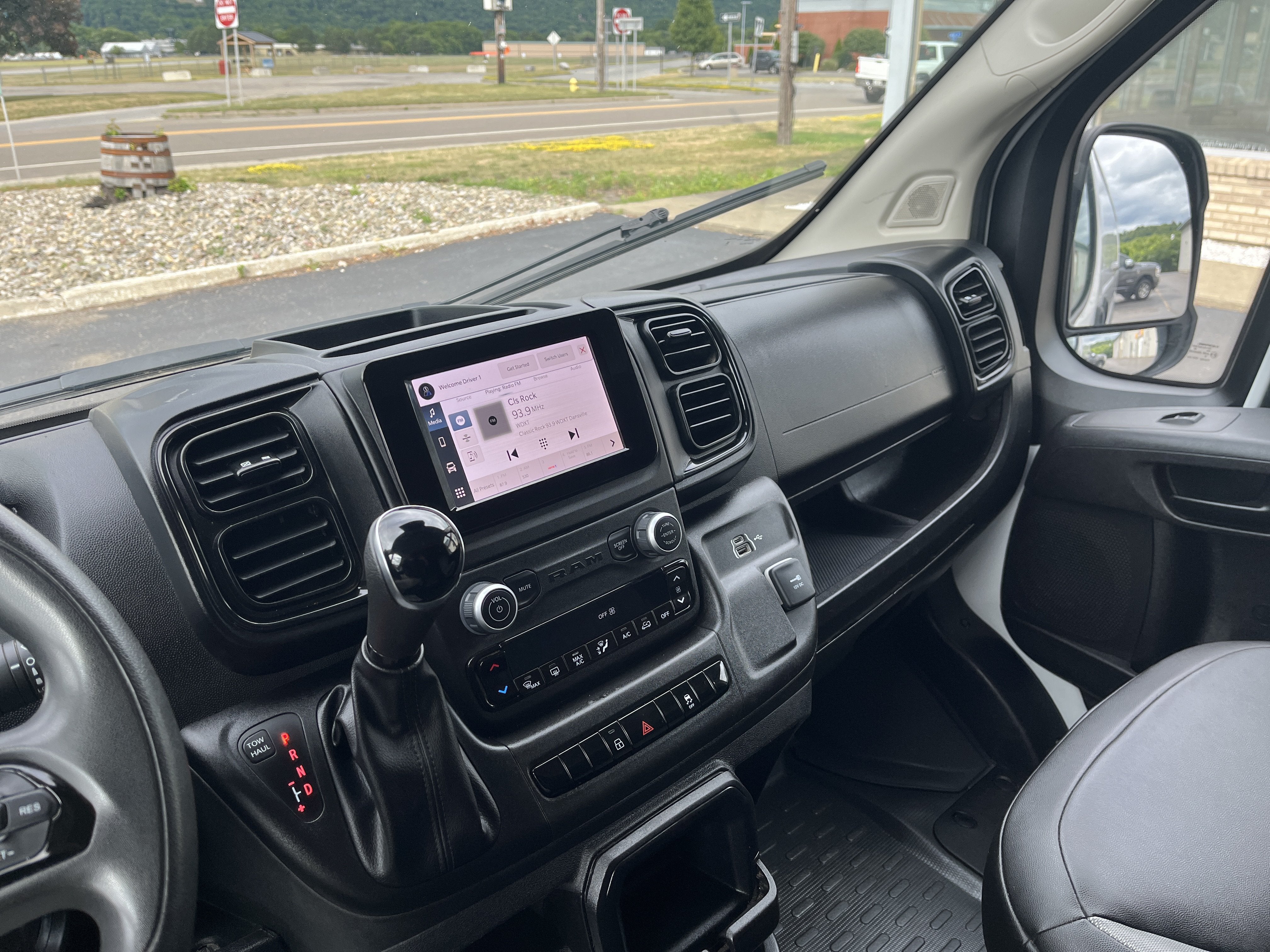 2025 RAM ProMaster Cargo Van Tradesman