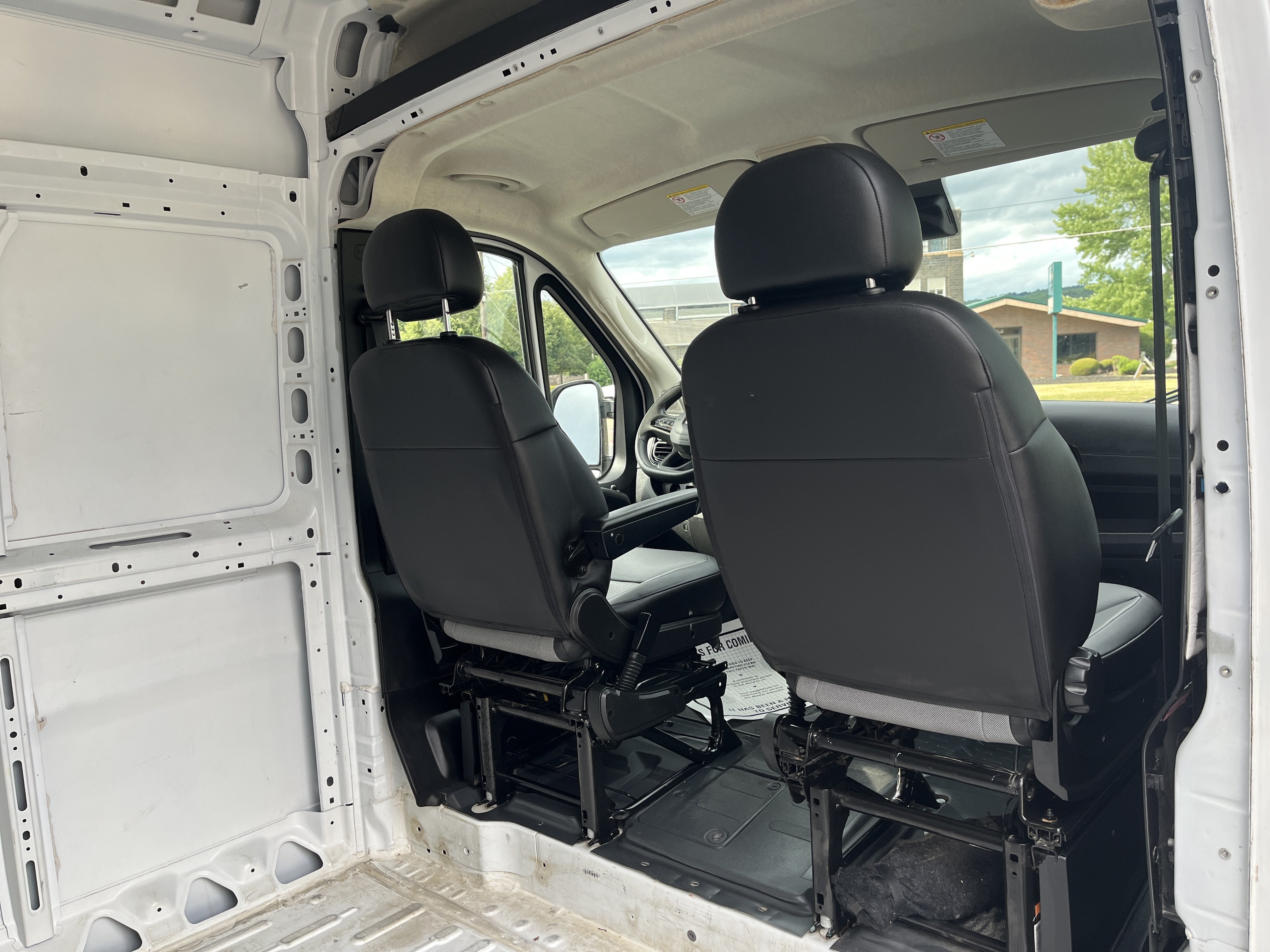 2025 RAM ProMaster Cargo Van Tradesman