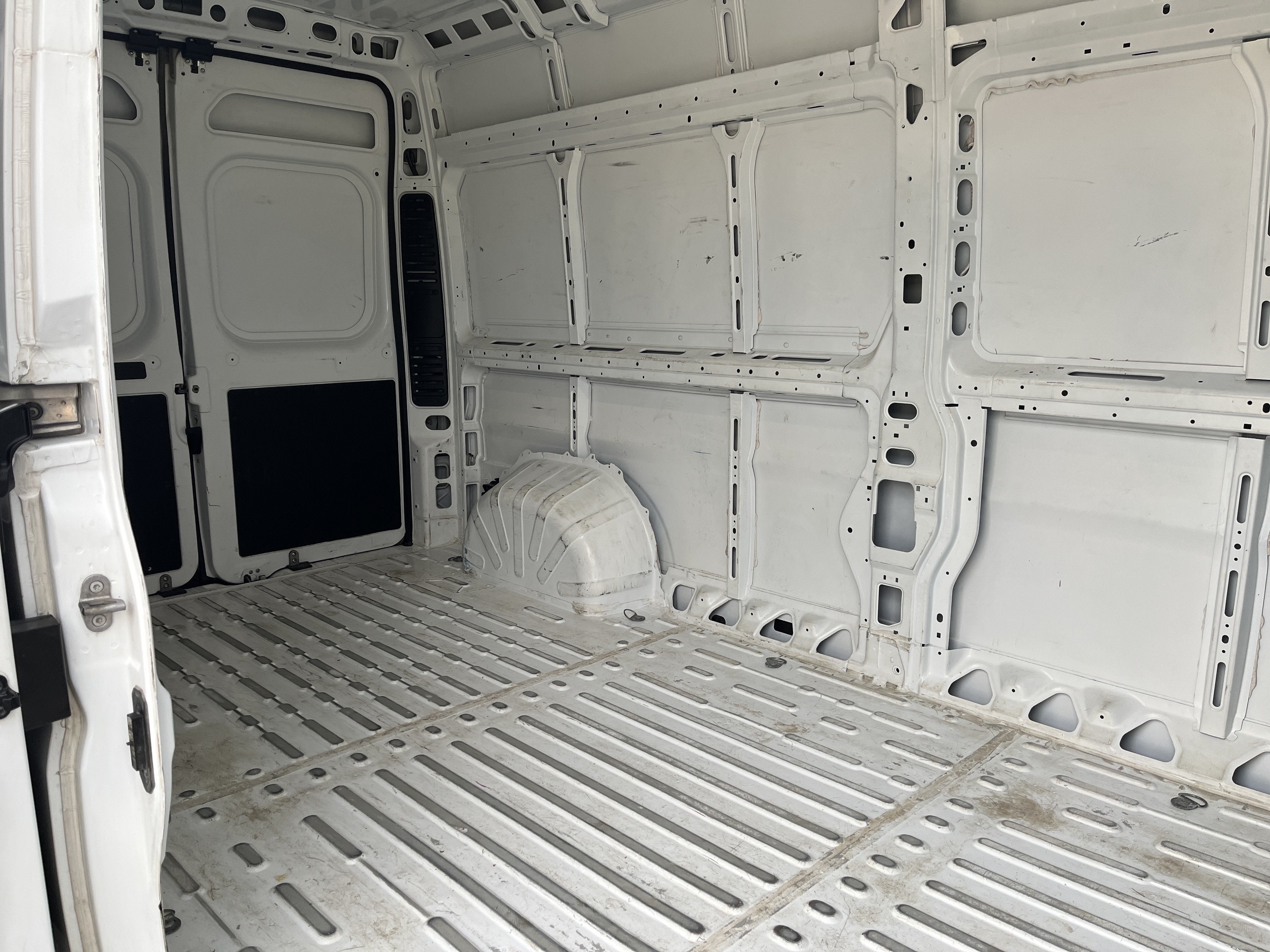 2025 RAM ProMaster Cargo Van Tradesman