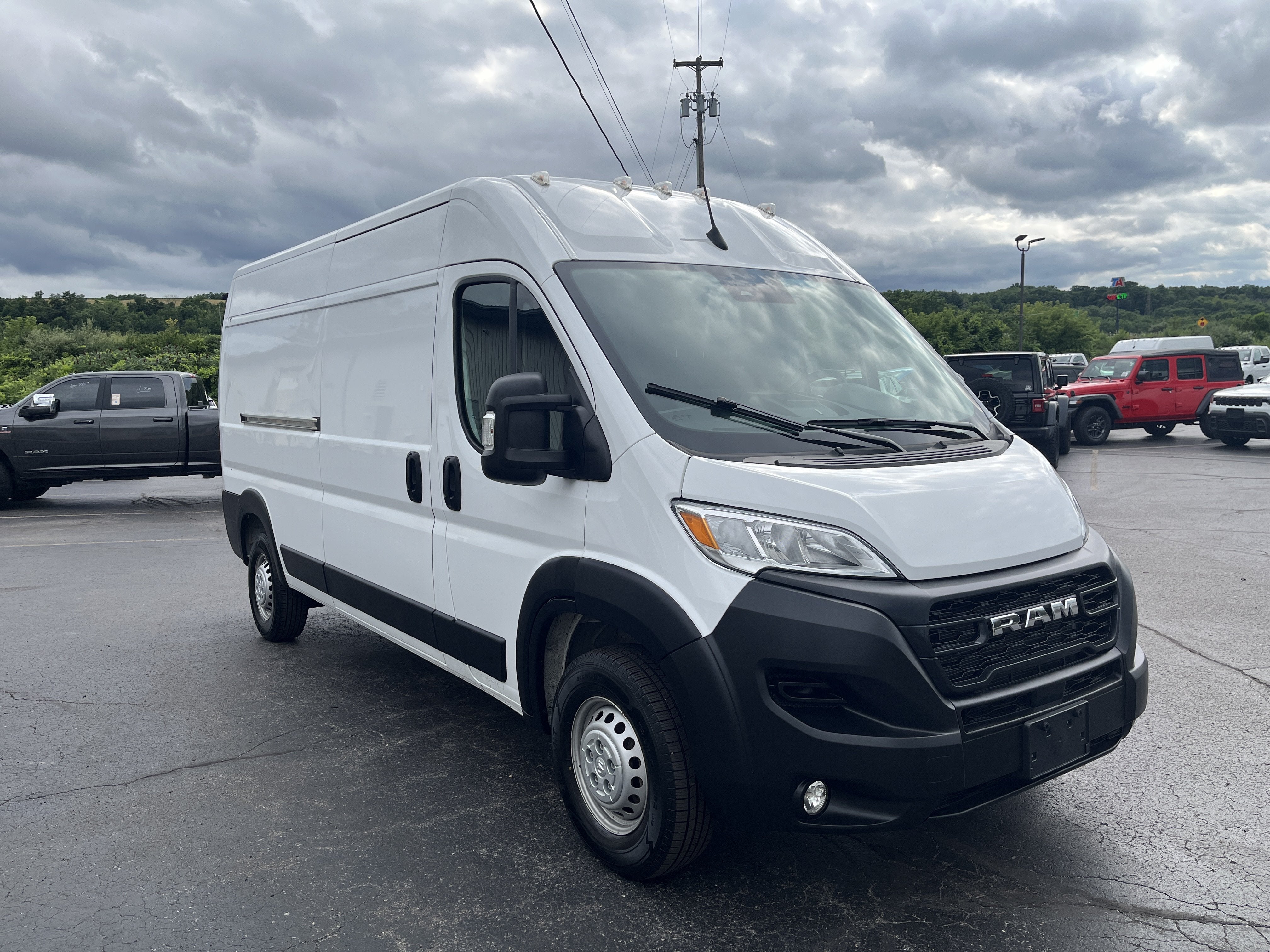 2025 RAM ProMaster Cargo Van Tradesman