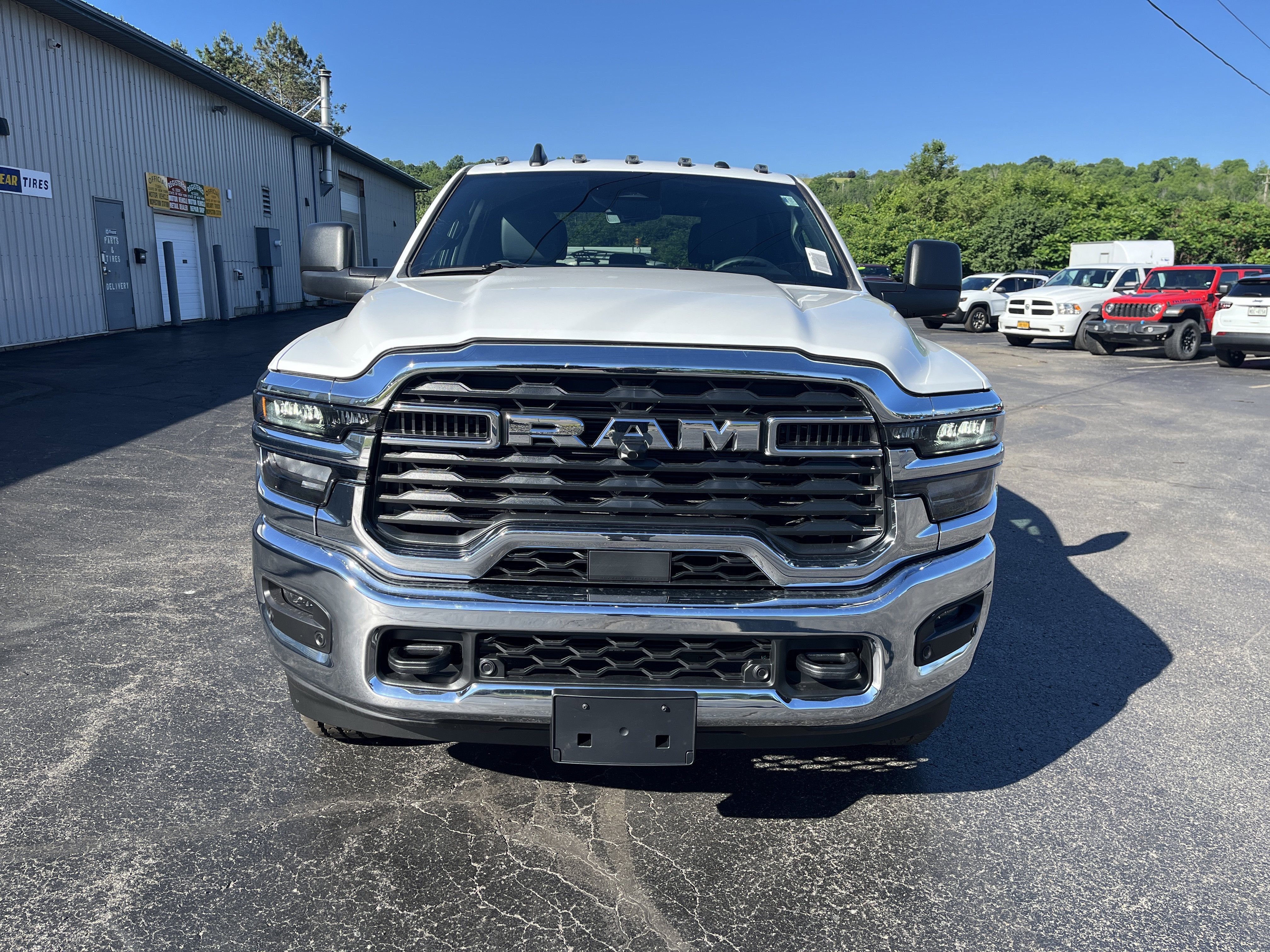 2026 RAM Ram 2500 RAM 2500 TRADESMAN CREW CAB 4X4 8' BOX