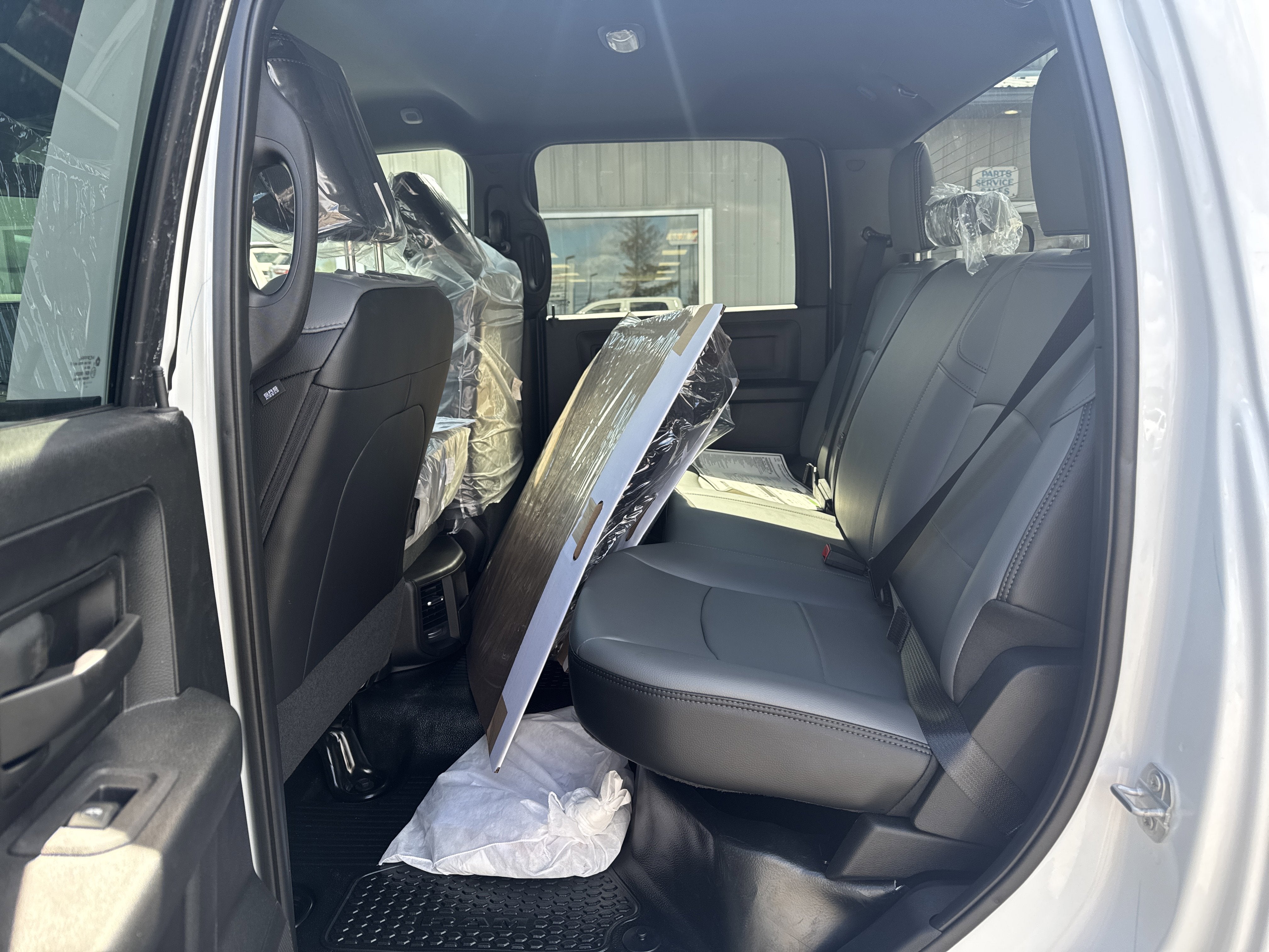 2026 RAM Ram 2500 RAM 2500 TRADESMAN CREW CAB 4X4 8' BOX