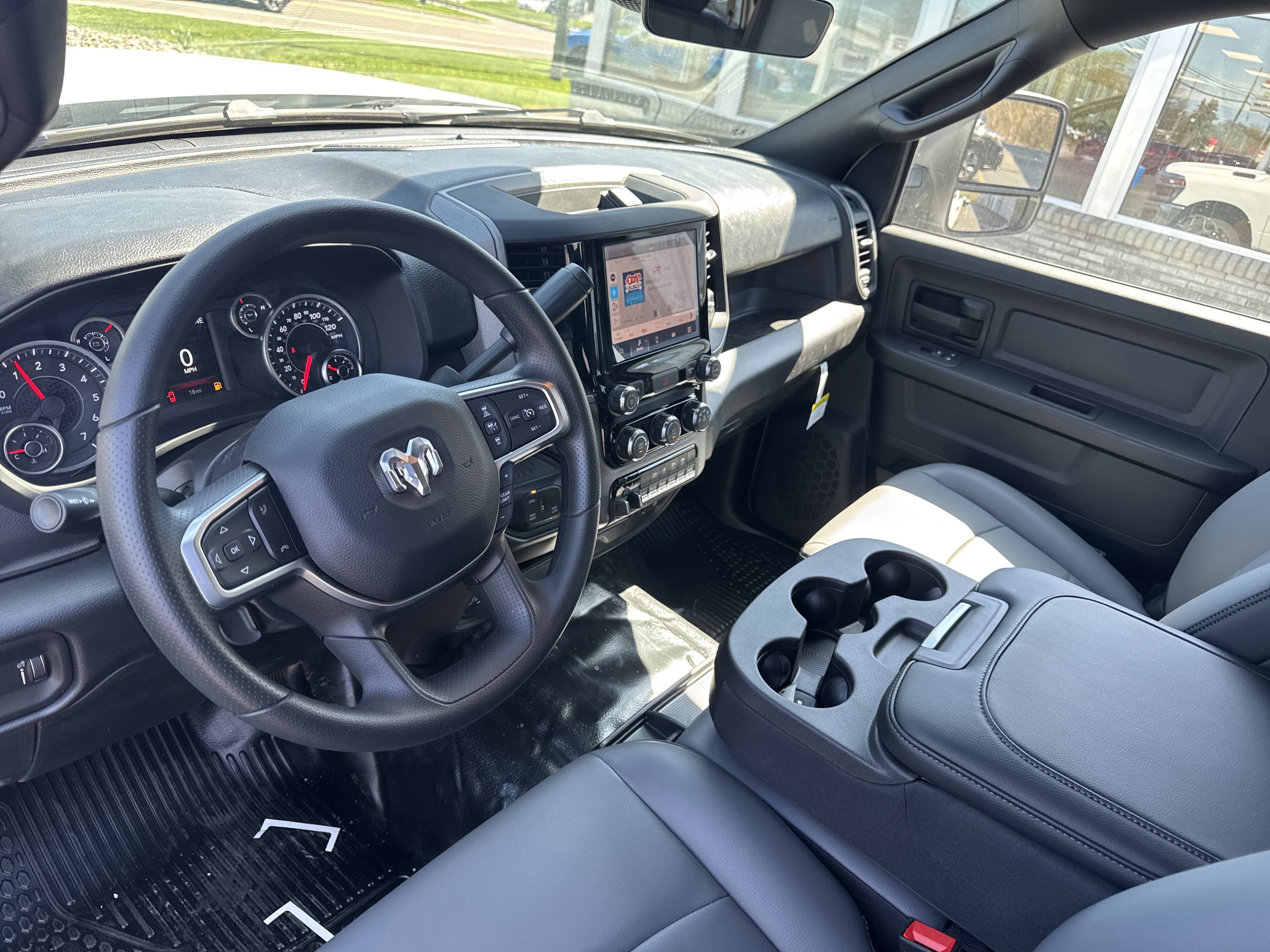 2026 RAM Ram 2500 RAM 2500 TRADESMAN CREW CAB 4X4 8' BOX