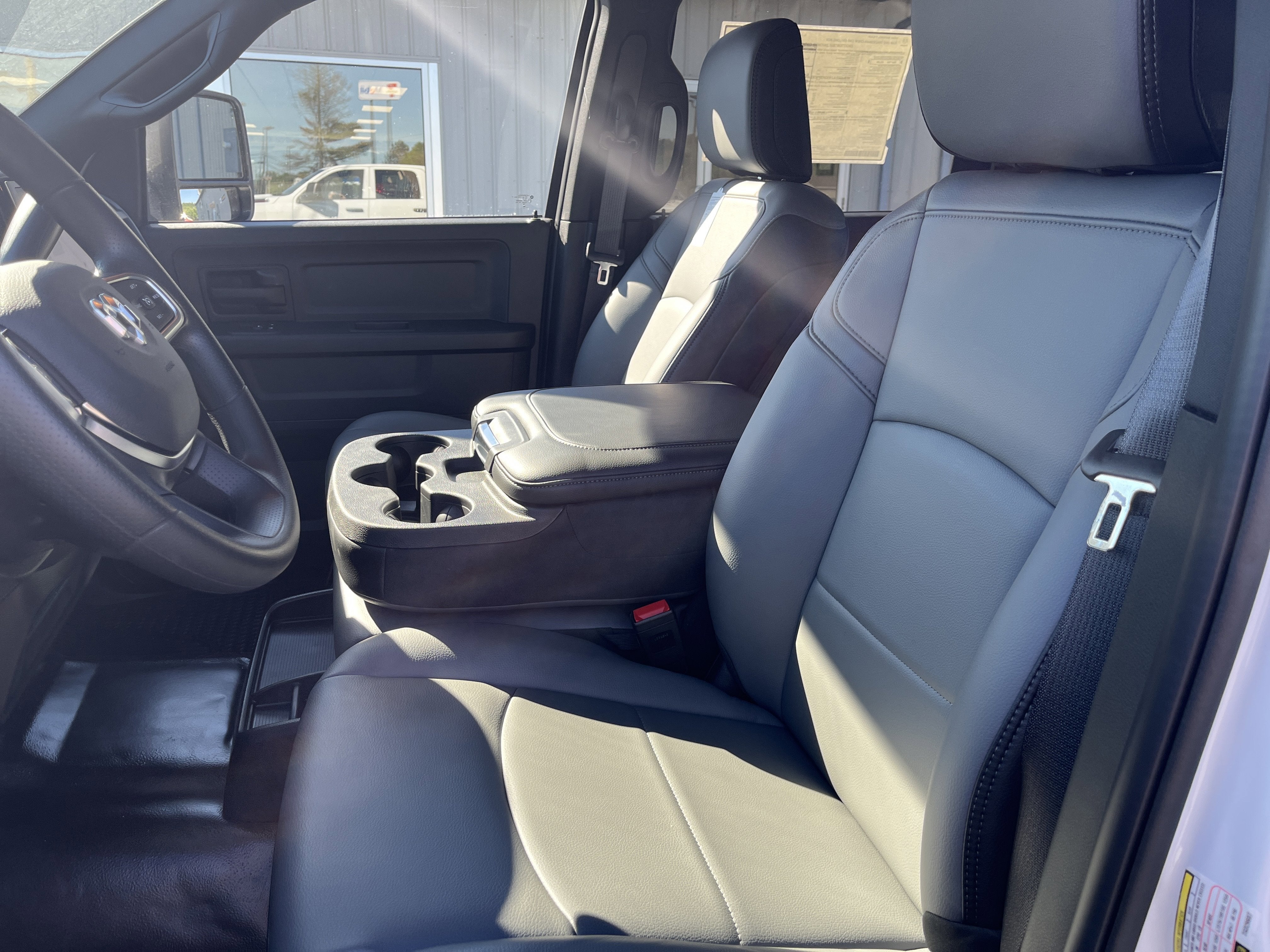 2026 RAM Ram 2500 RAM 2500 TRADESMAN CREW CAB 4X4 8' BOX