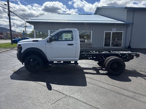 2026 RAM Ram 5500 Chassis Cab RAM 5500 TRADESMAN CHASSIS REGULAR CAB 4X4 60' CA