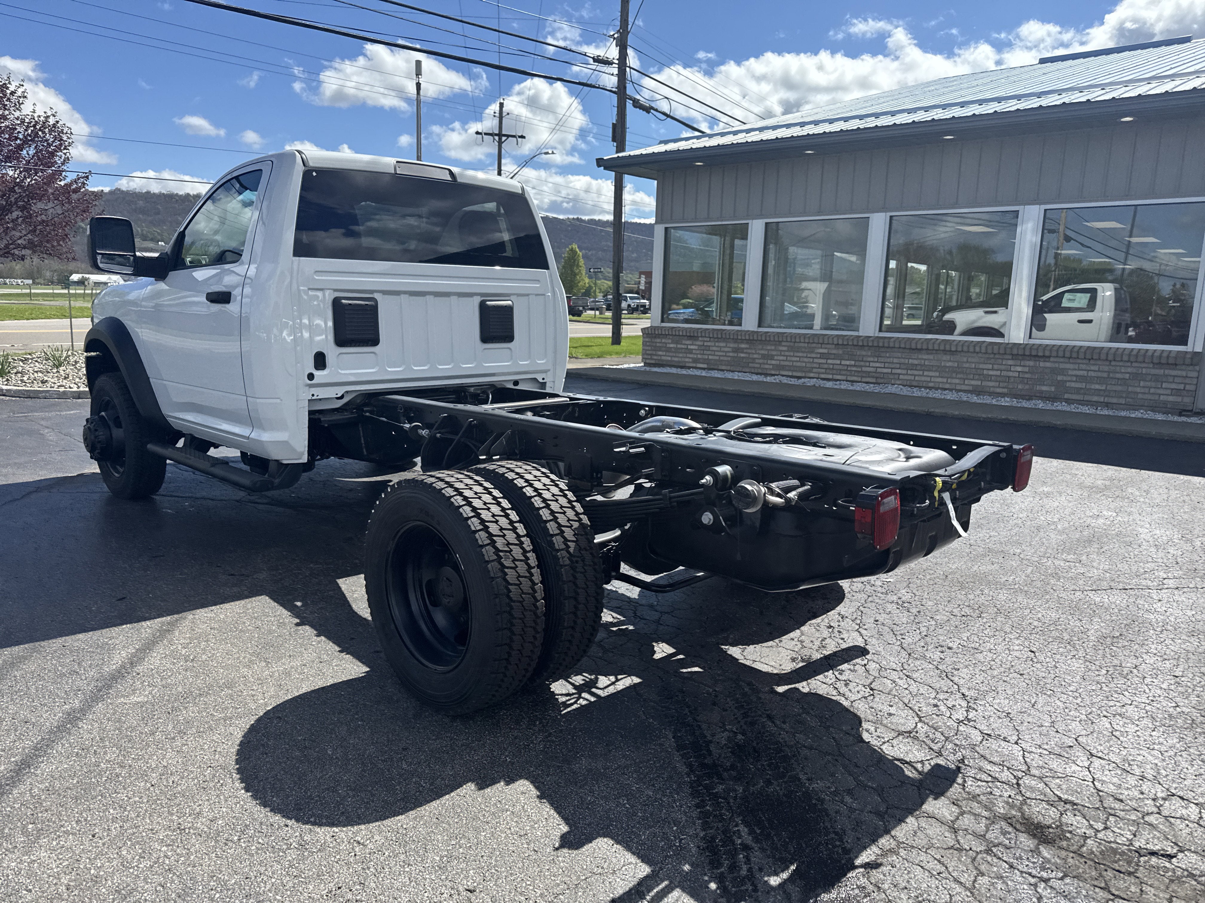 2026 RAM Ram 5500 Chassis Cab RAM 5500 TRADESMAN CHASSIS REGULAR CAB 4X4 60' CA