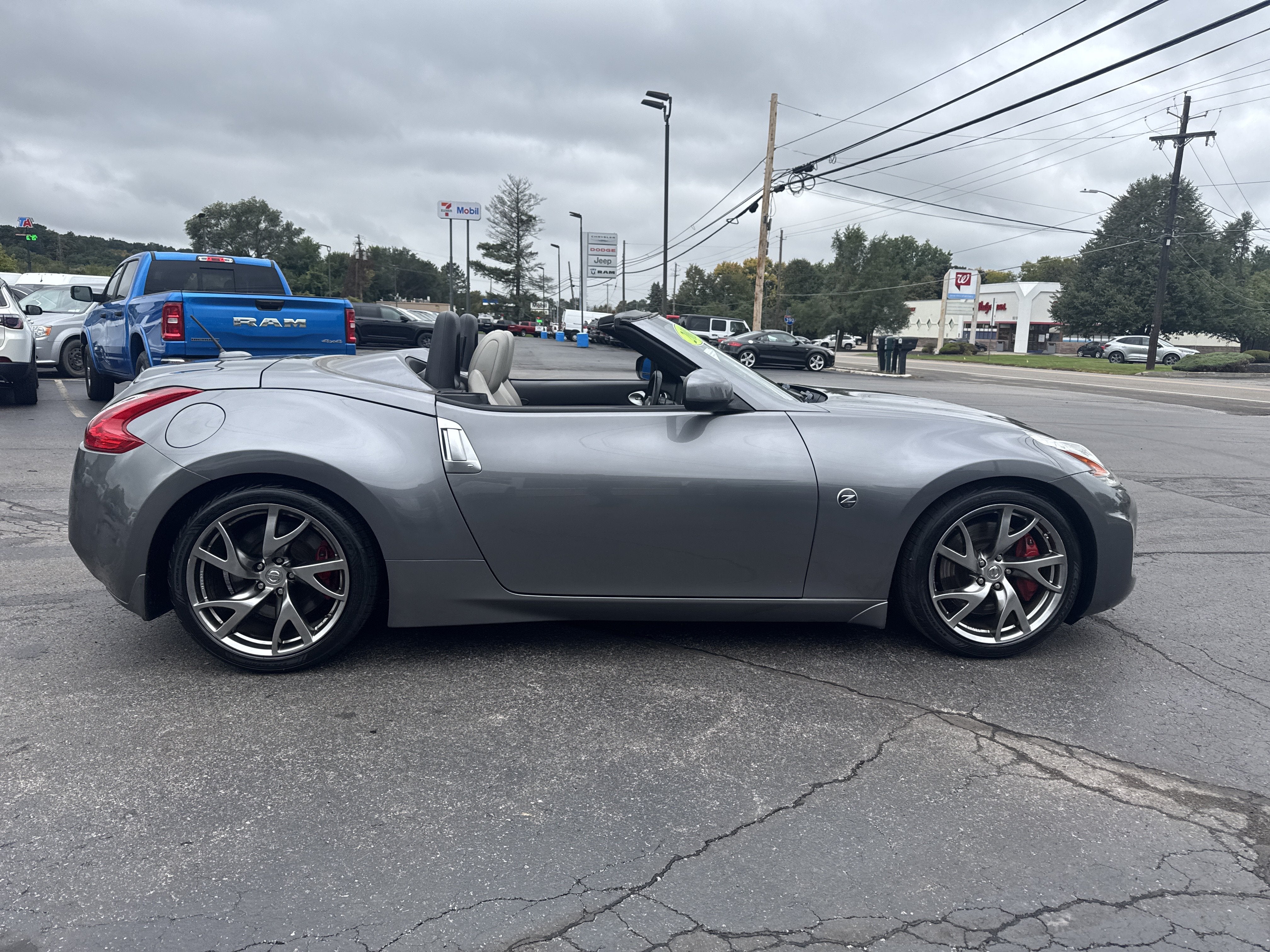 2016 Nissan 370Z Touring Sport