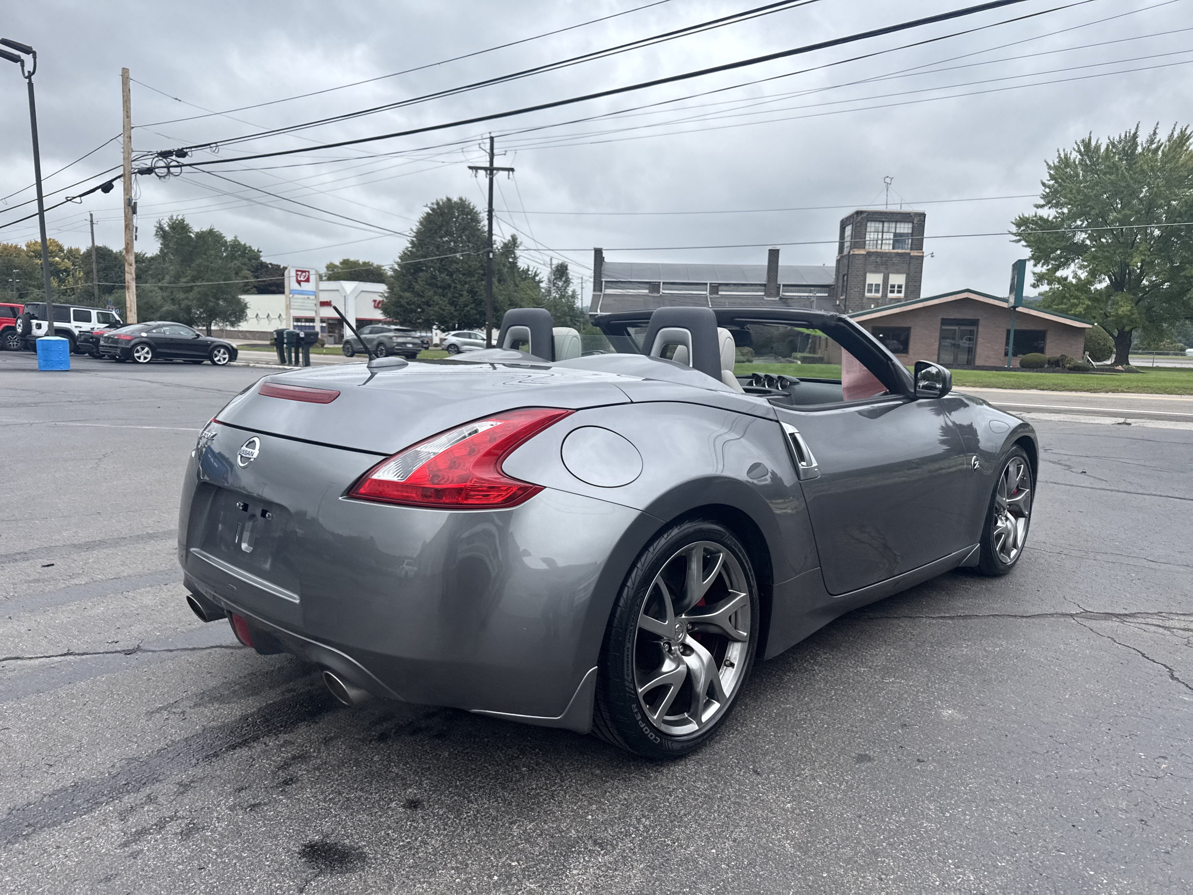 2016 Nissan 370Z Touring Sport