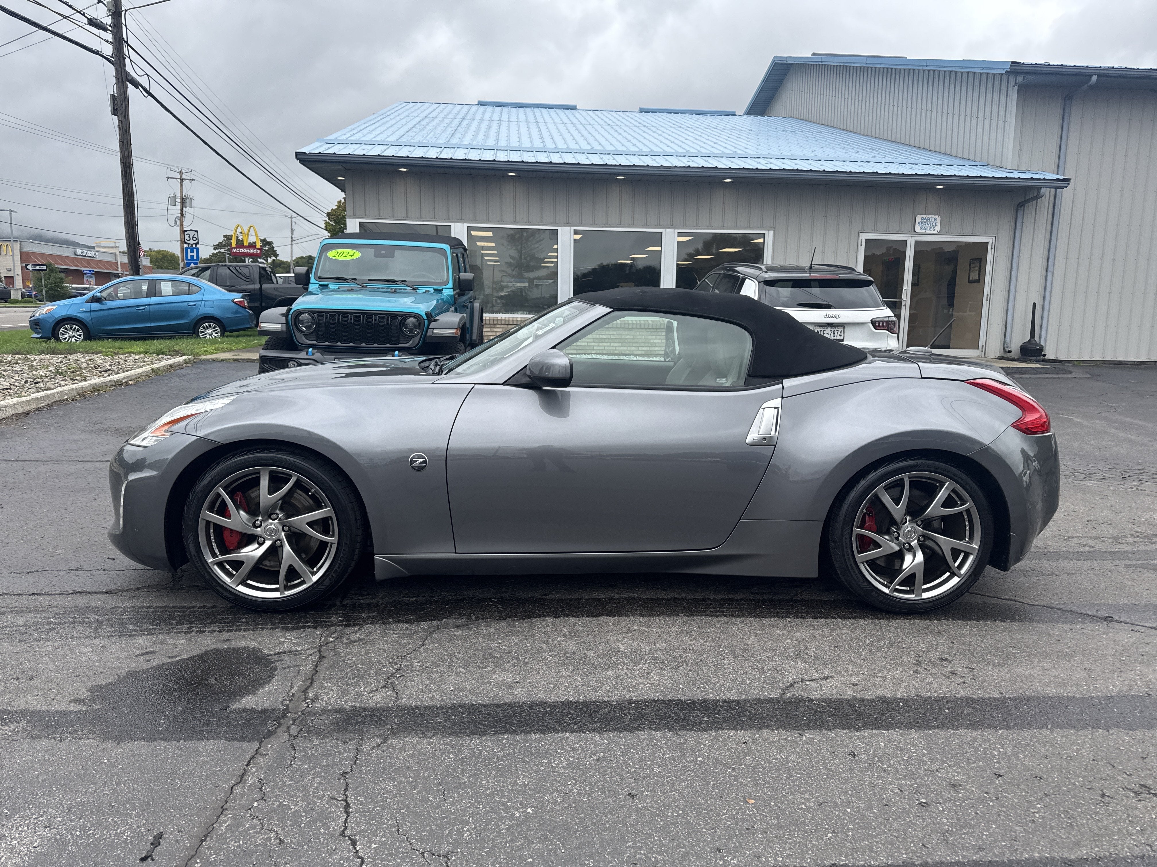2016 Nissan 370Z Touring Sport