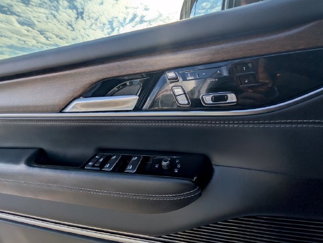 2023 Jeep Grand Wagoneer Series II