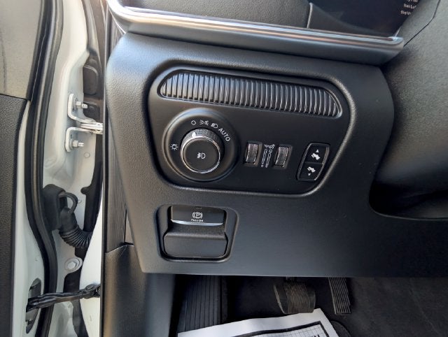 2023 Jeep Grand Wagoneer Series II