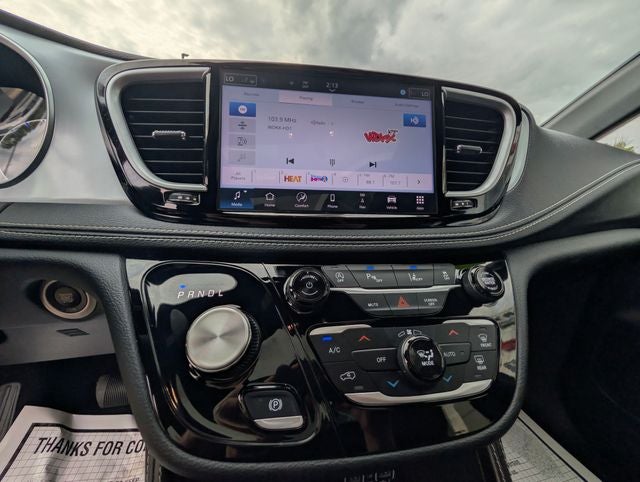 2025 Chrysler Pacifica Limited